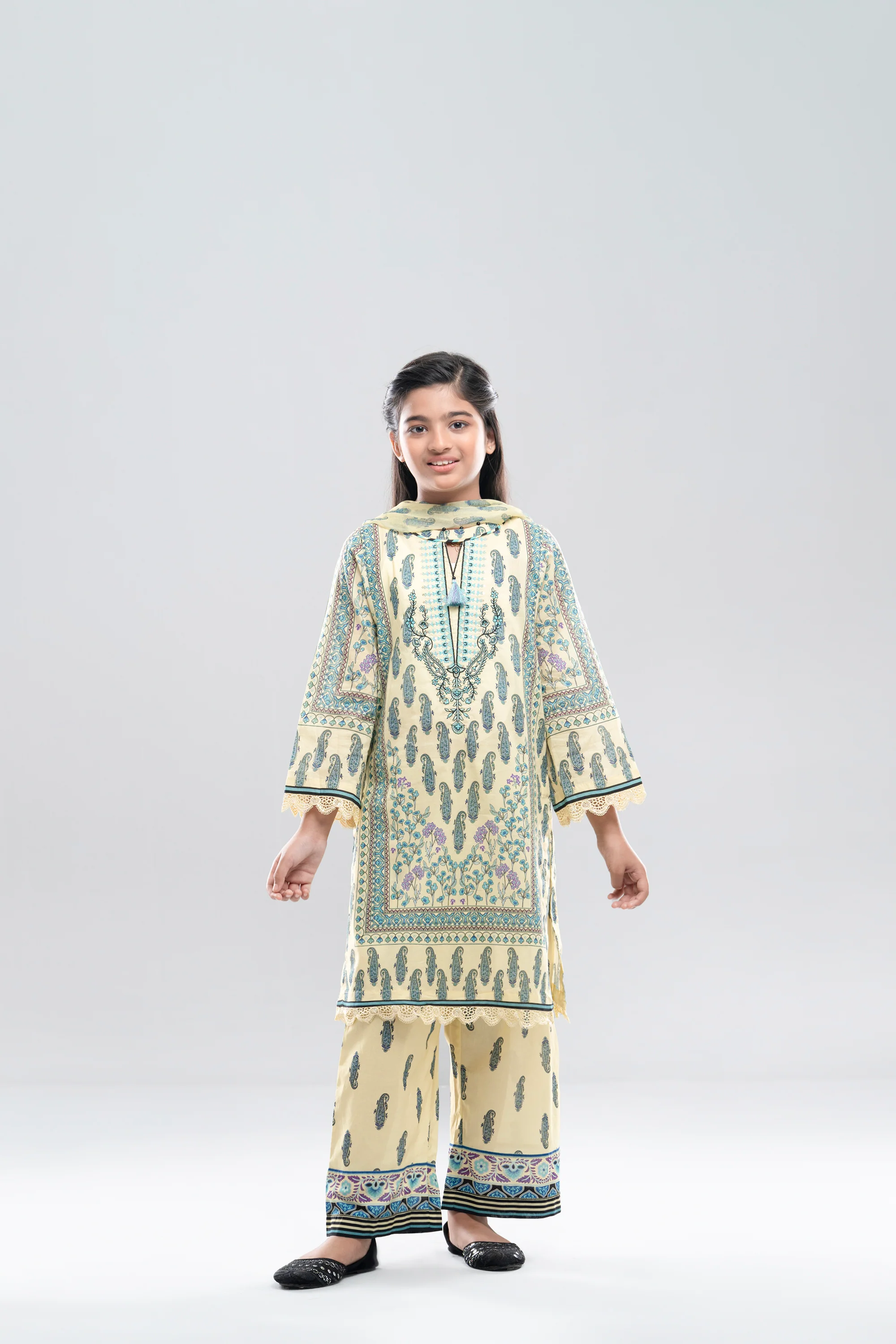 Relaxed Fit Printed Three-Piece Princess Lawn with Chiffon Dupatta (2-4 Years) - Image 10