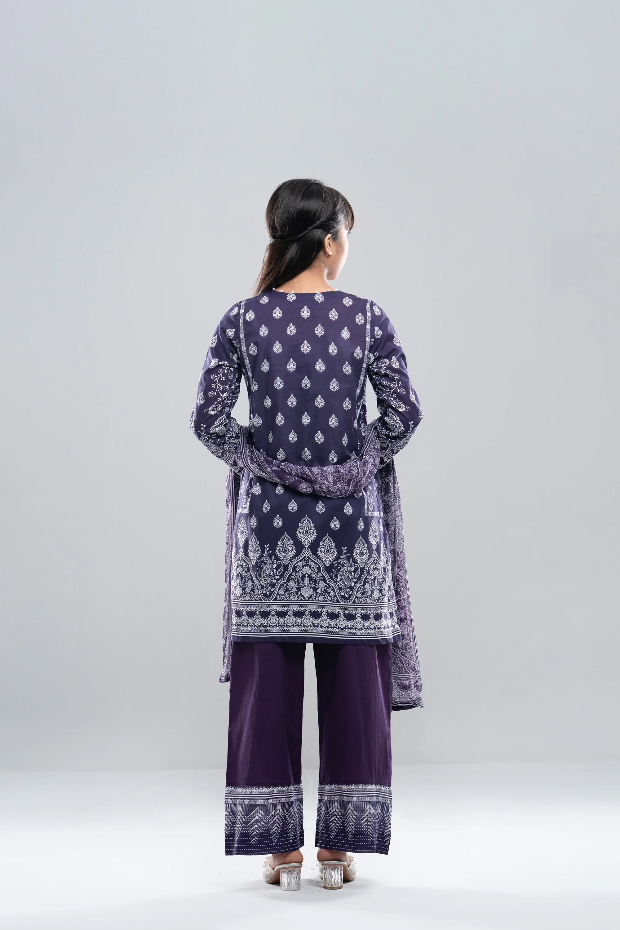 Smart Fit Printed Three-Piece Princess Lawn with Chiffon Dupatta (10-14 Years) - Image 5