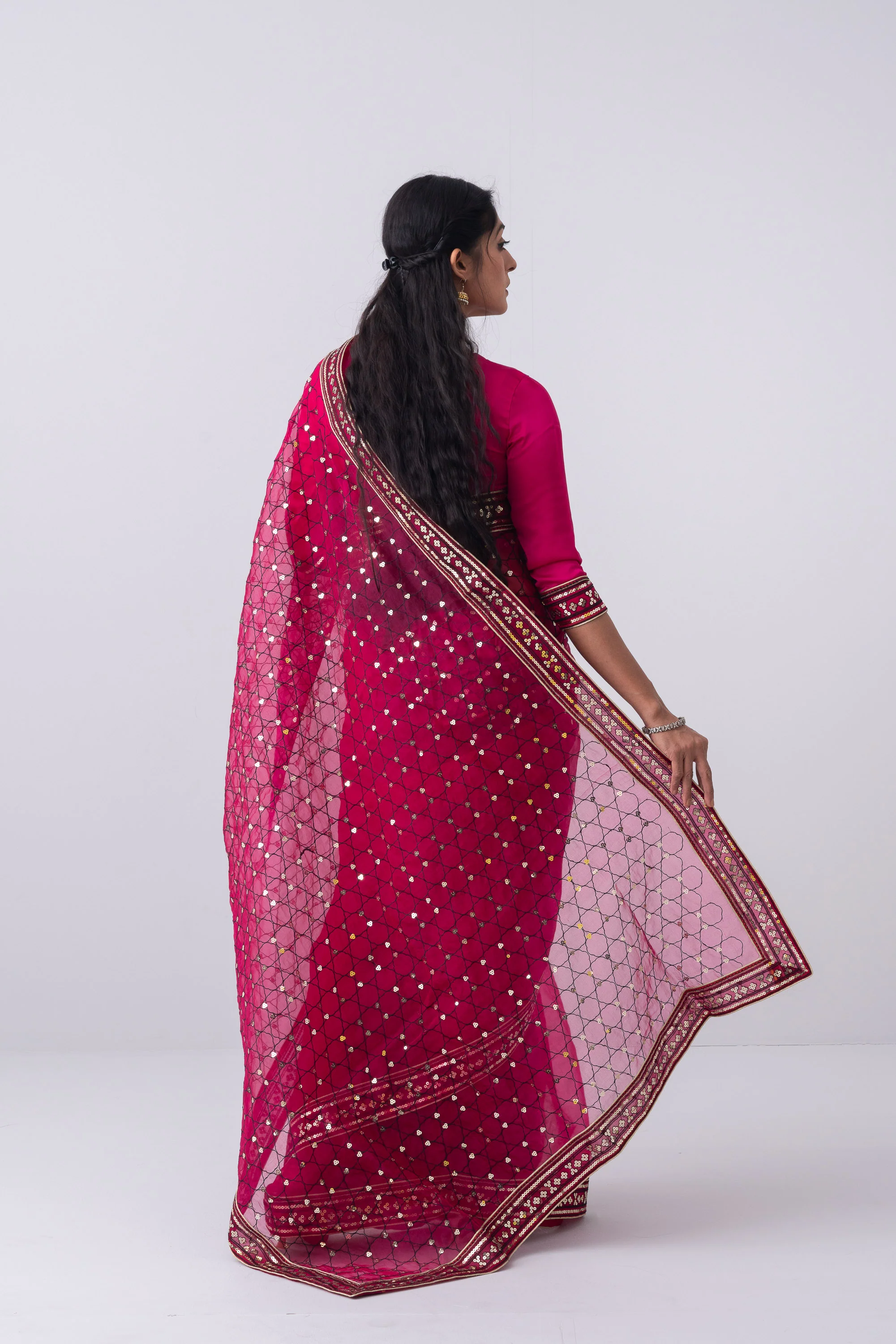 Women's Saree - Image 3