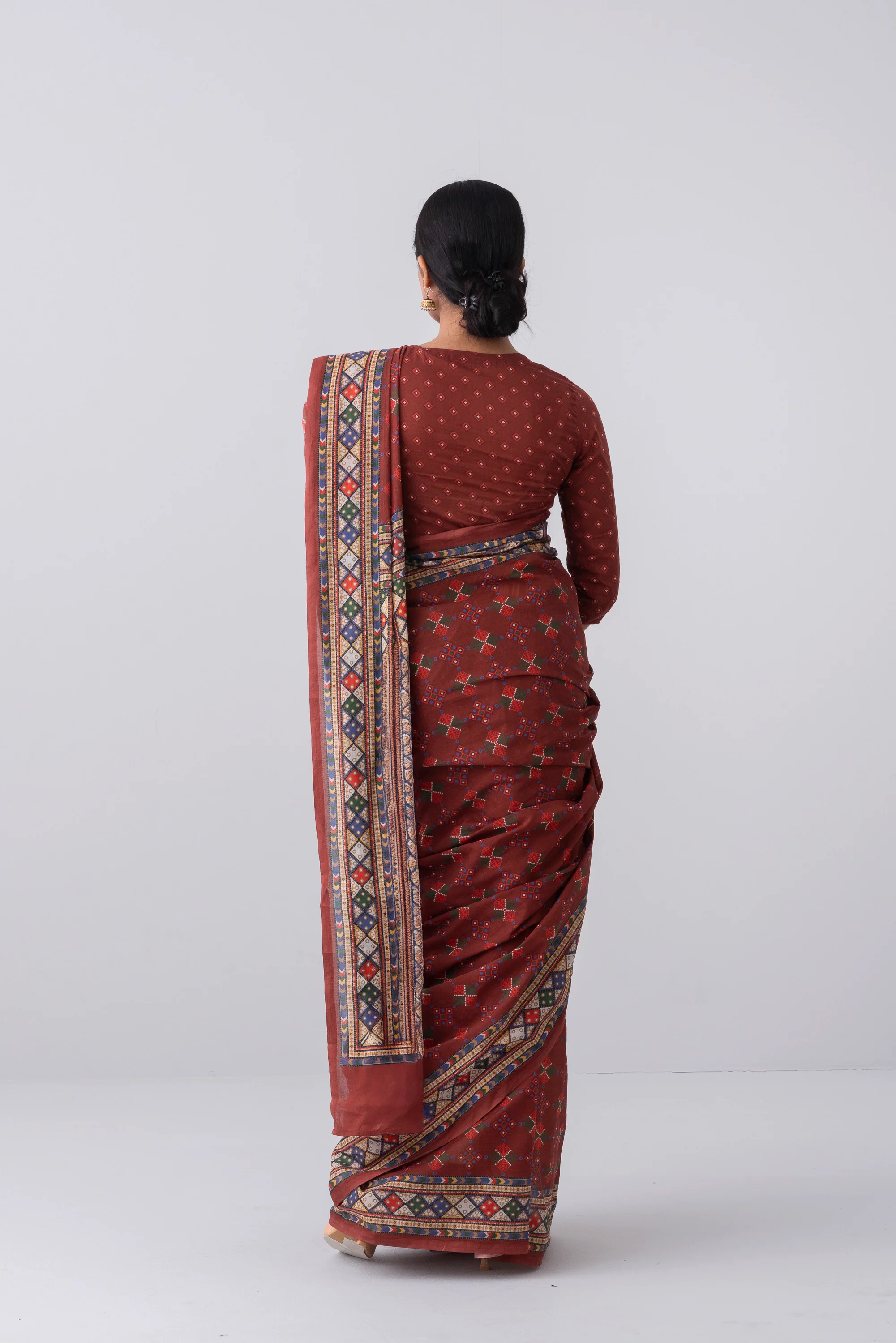 Women's Saree - Image 4