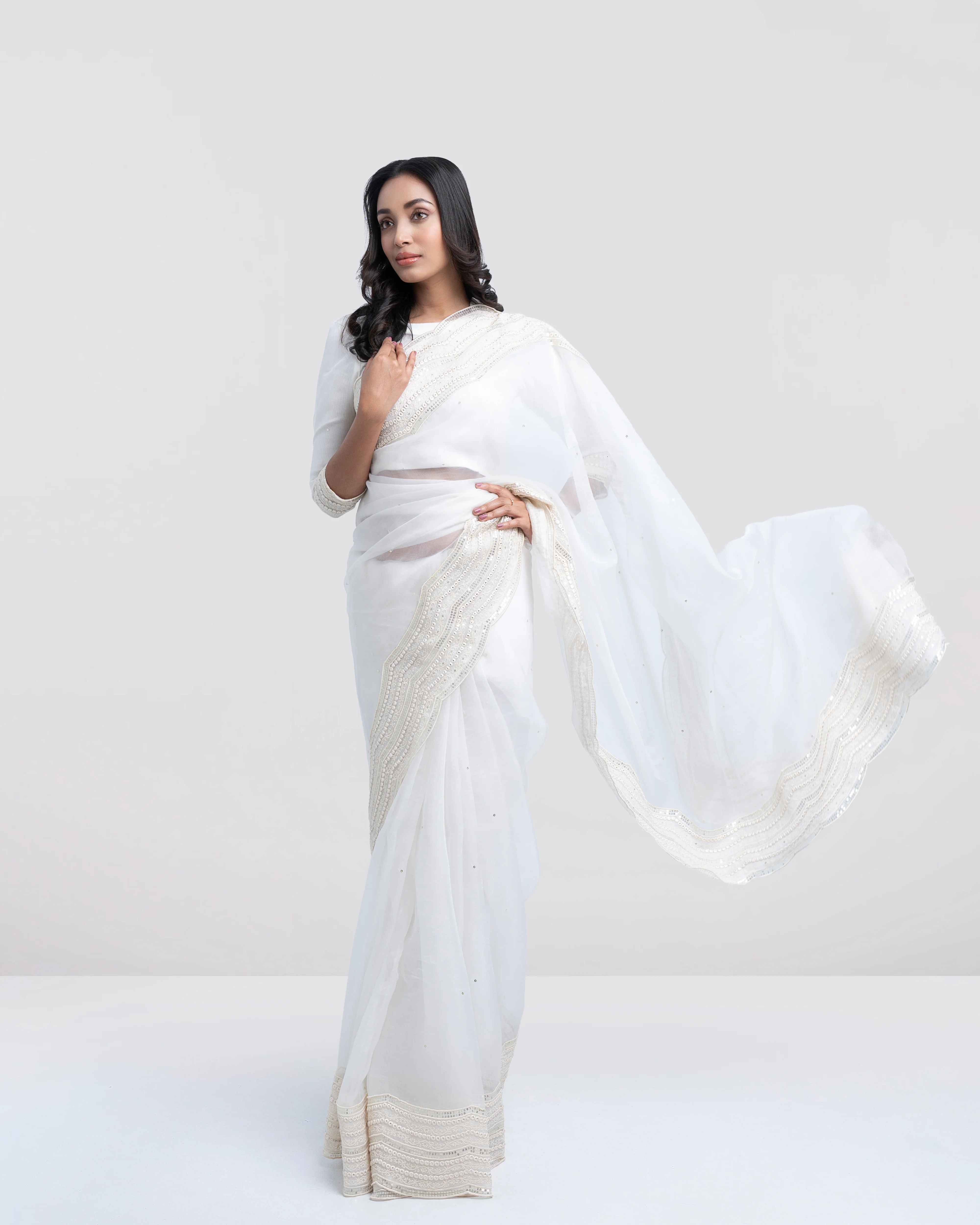 Women's Saree - Image 10