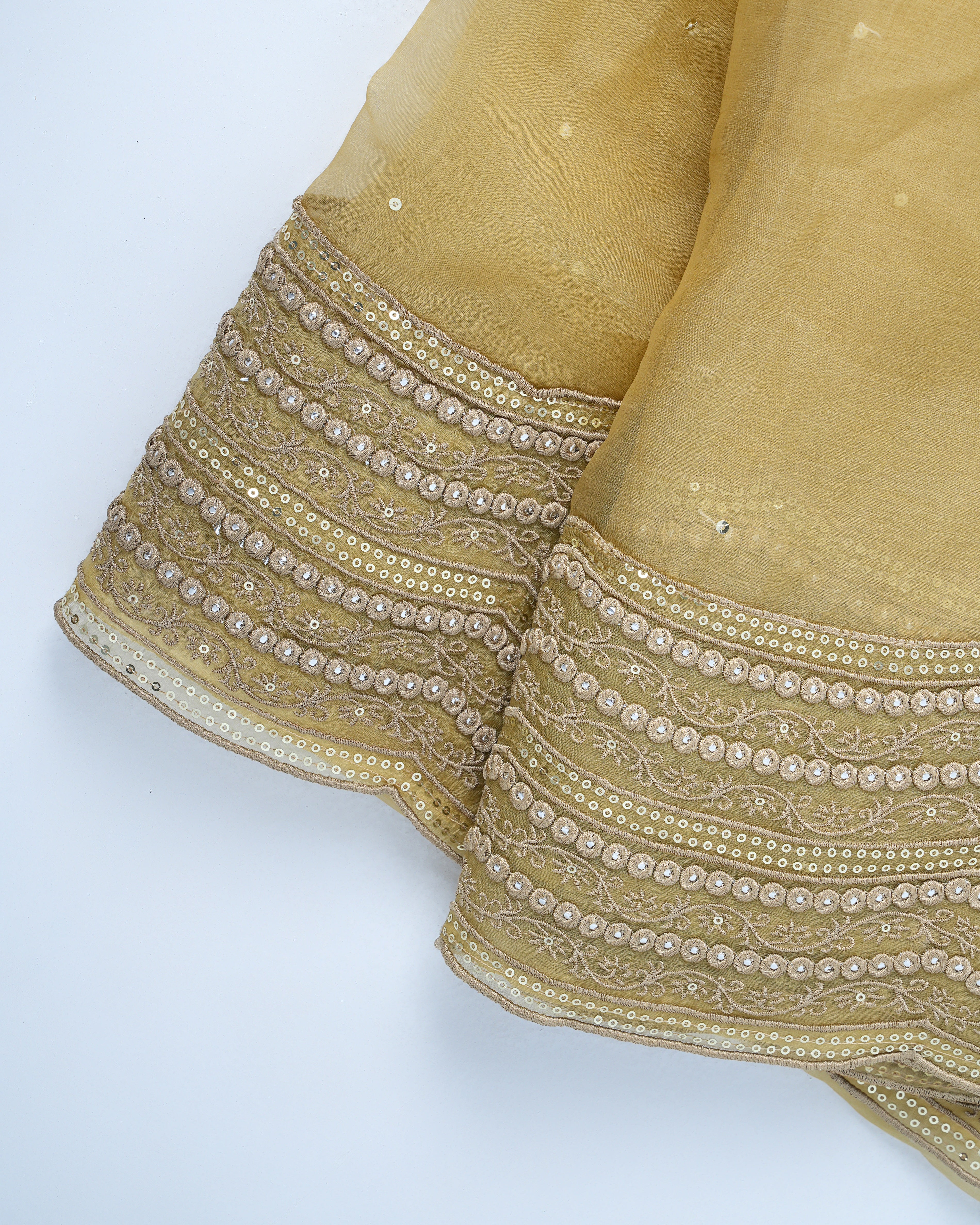 Women's Saree - Image 8