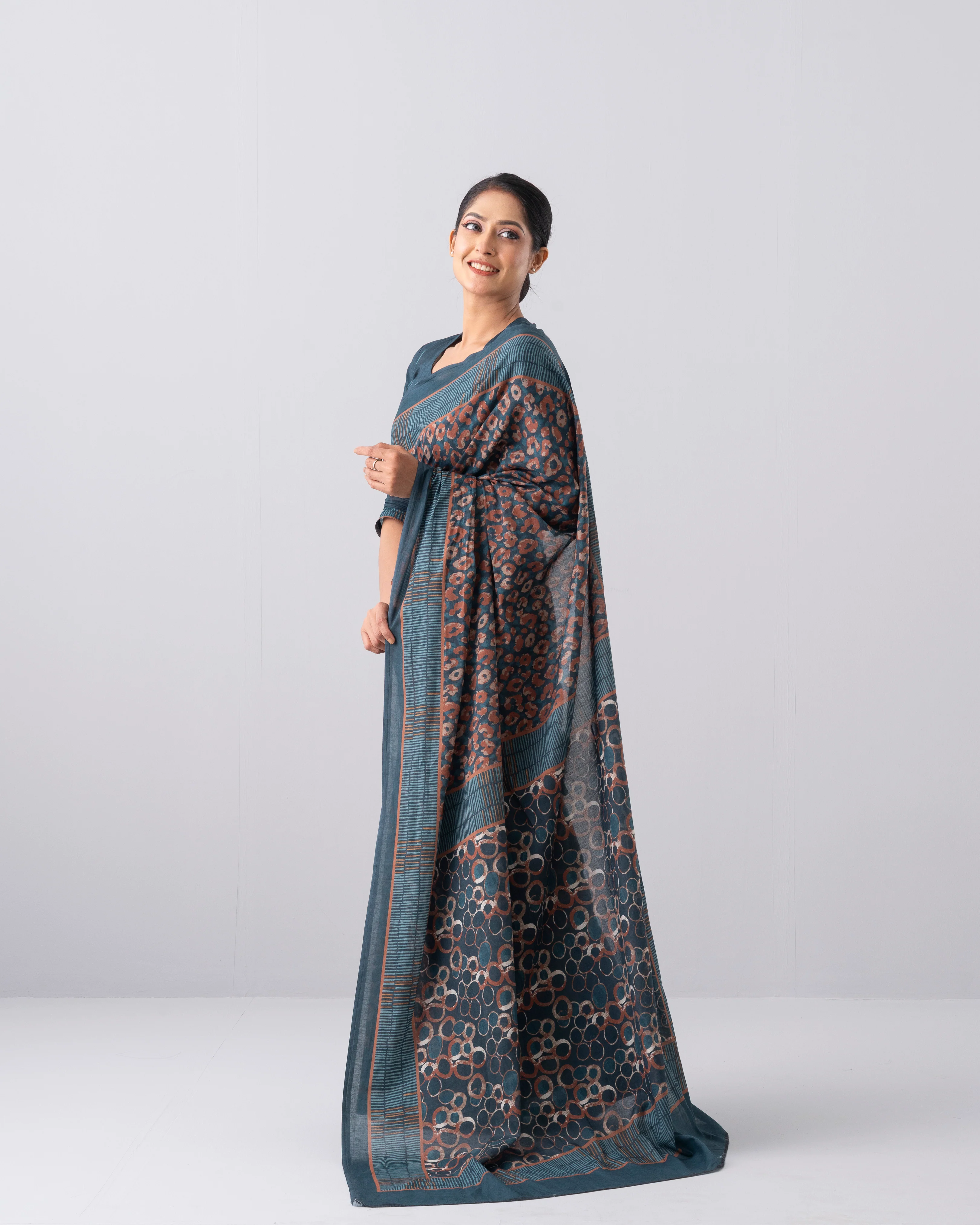 Digital Printed Cotton Saree - Image 3