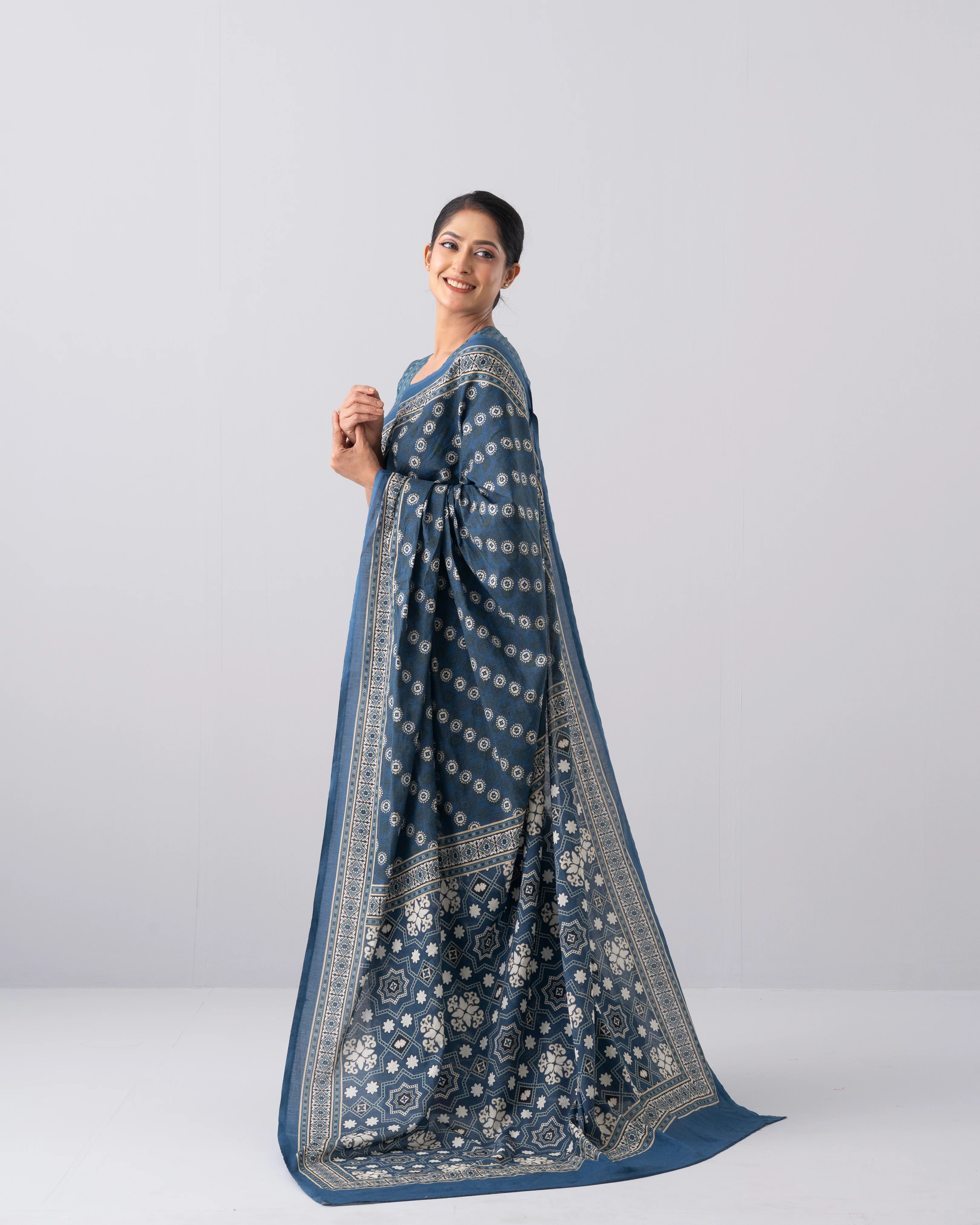 Digital Printed Cotton Saree - Image 4