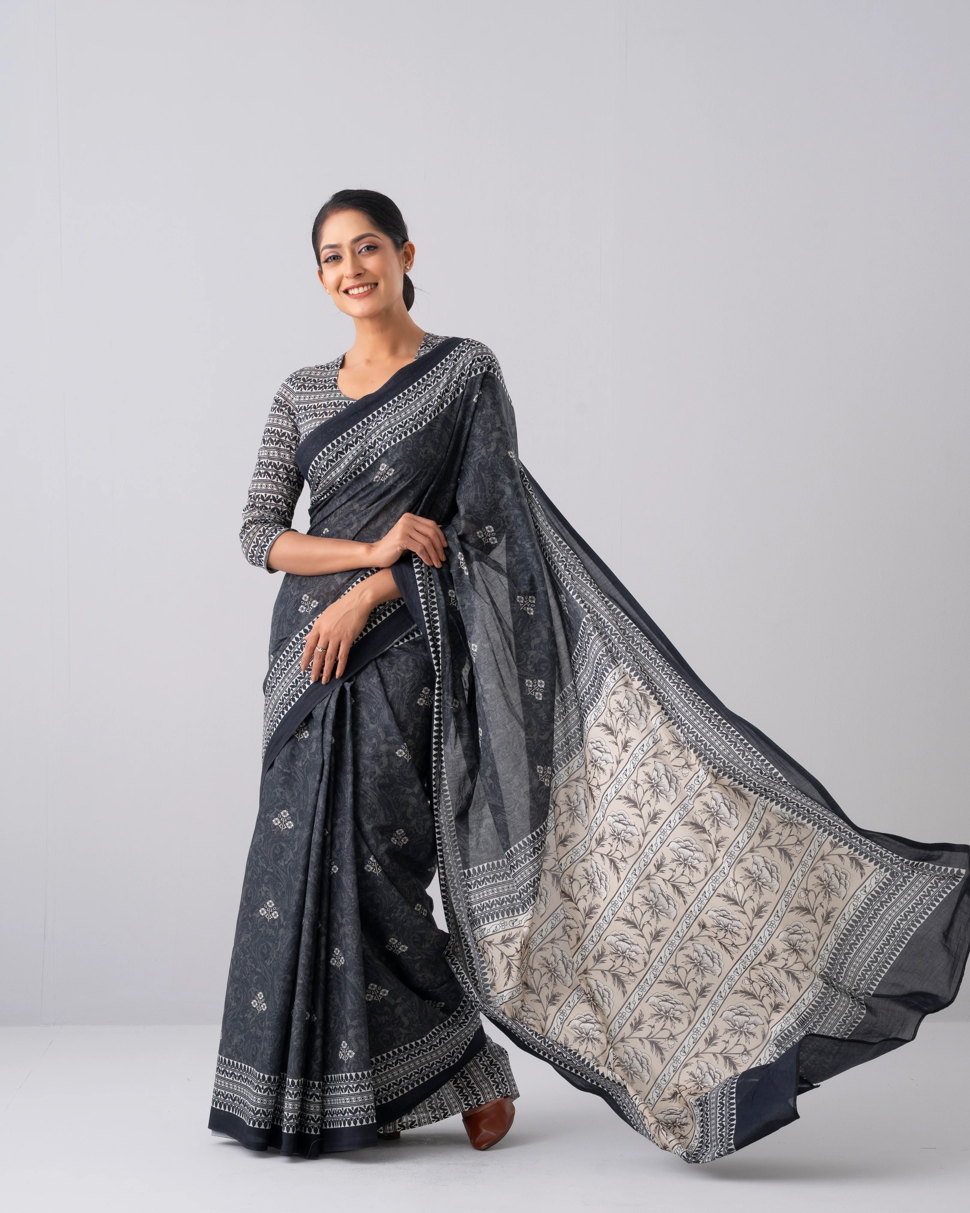 Digital Printed Cotton Saree - Image 9