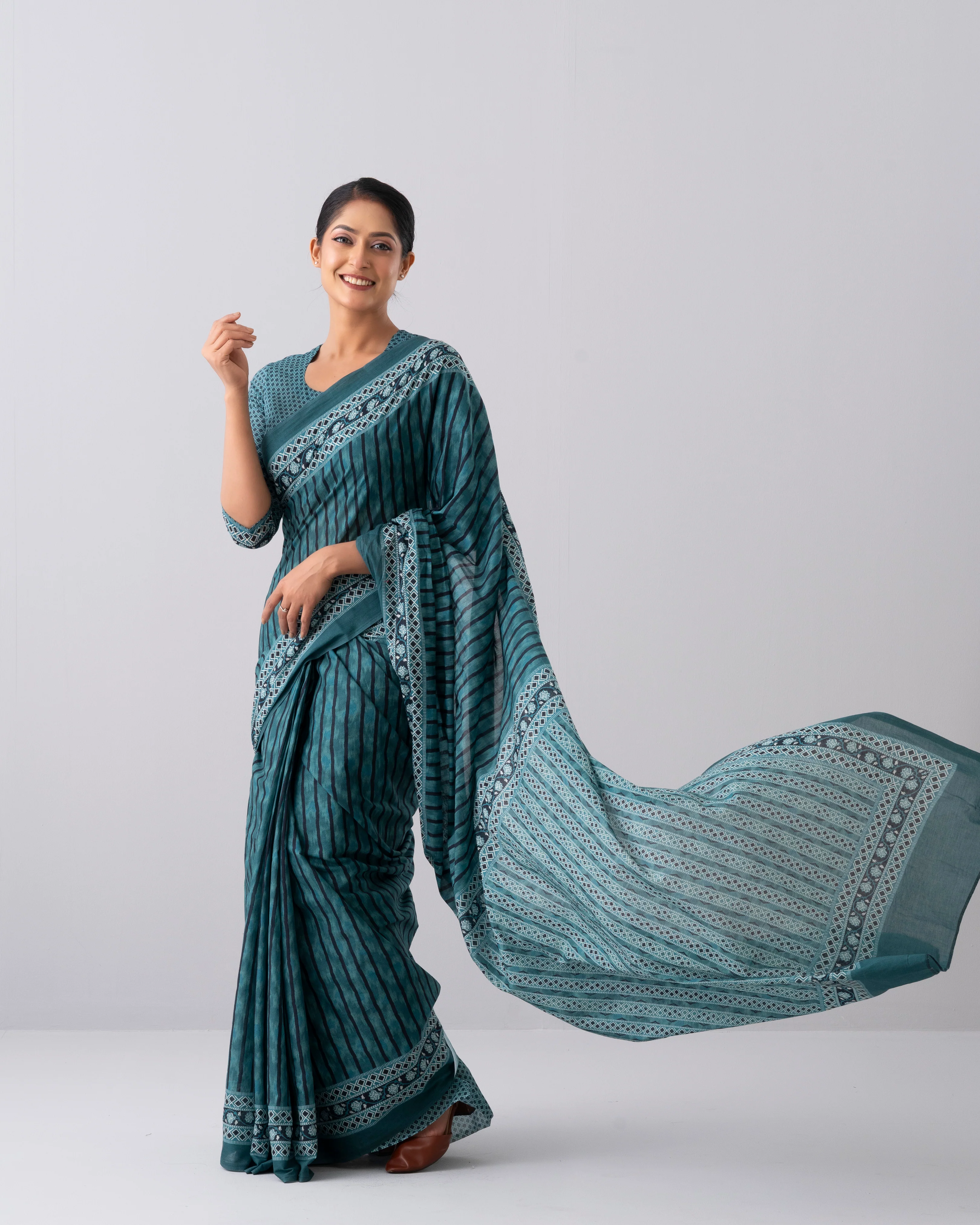 Digital Printed Cotton Saree - Image 3