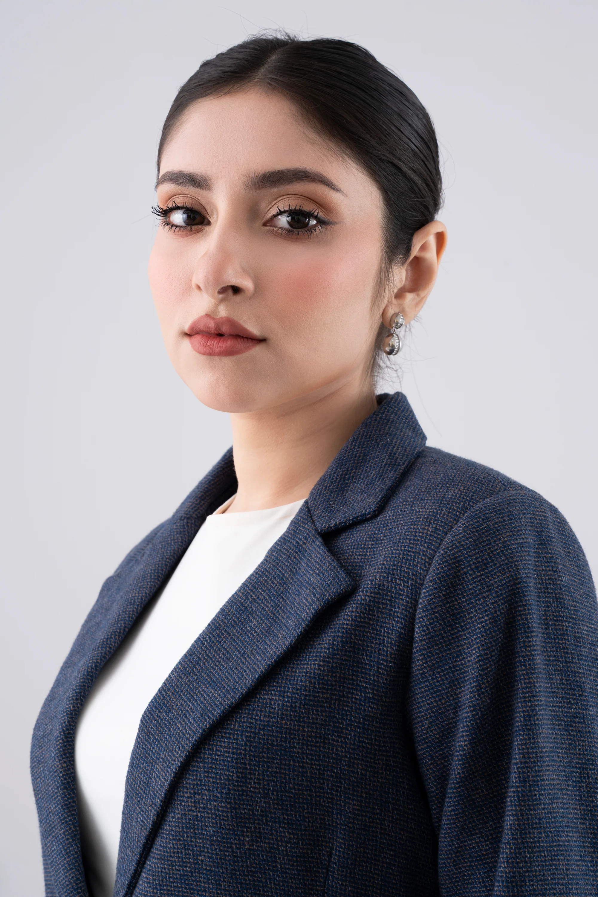 Mid-Length Blazer with Notch Lapel - Image 6