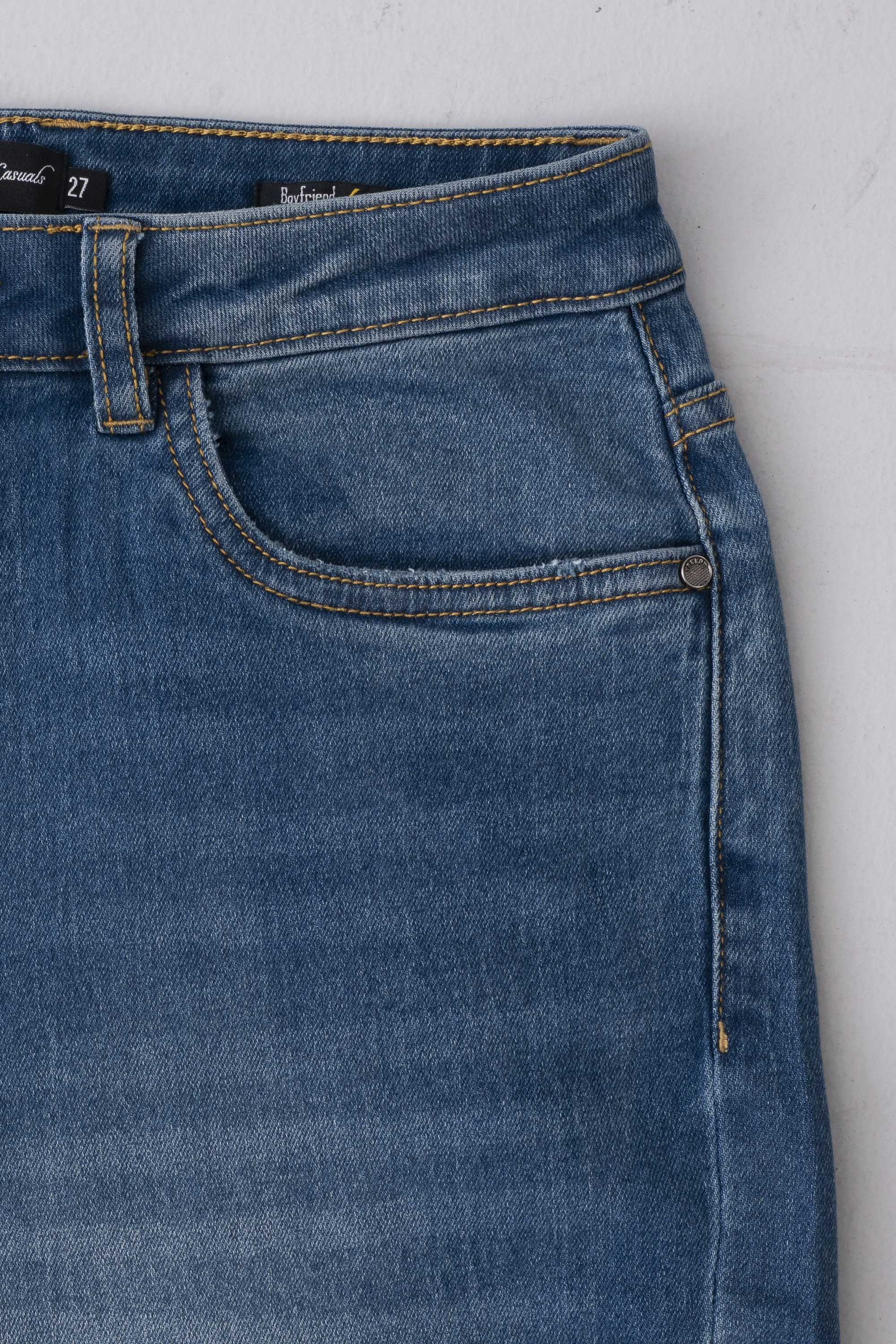 Boyfriend Fit Mid-Washed Denim - Image 6