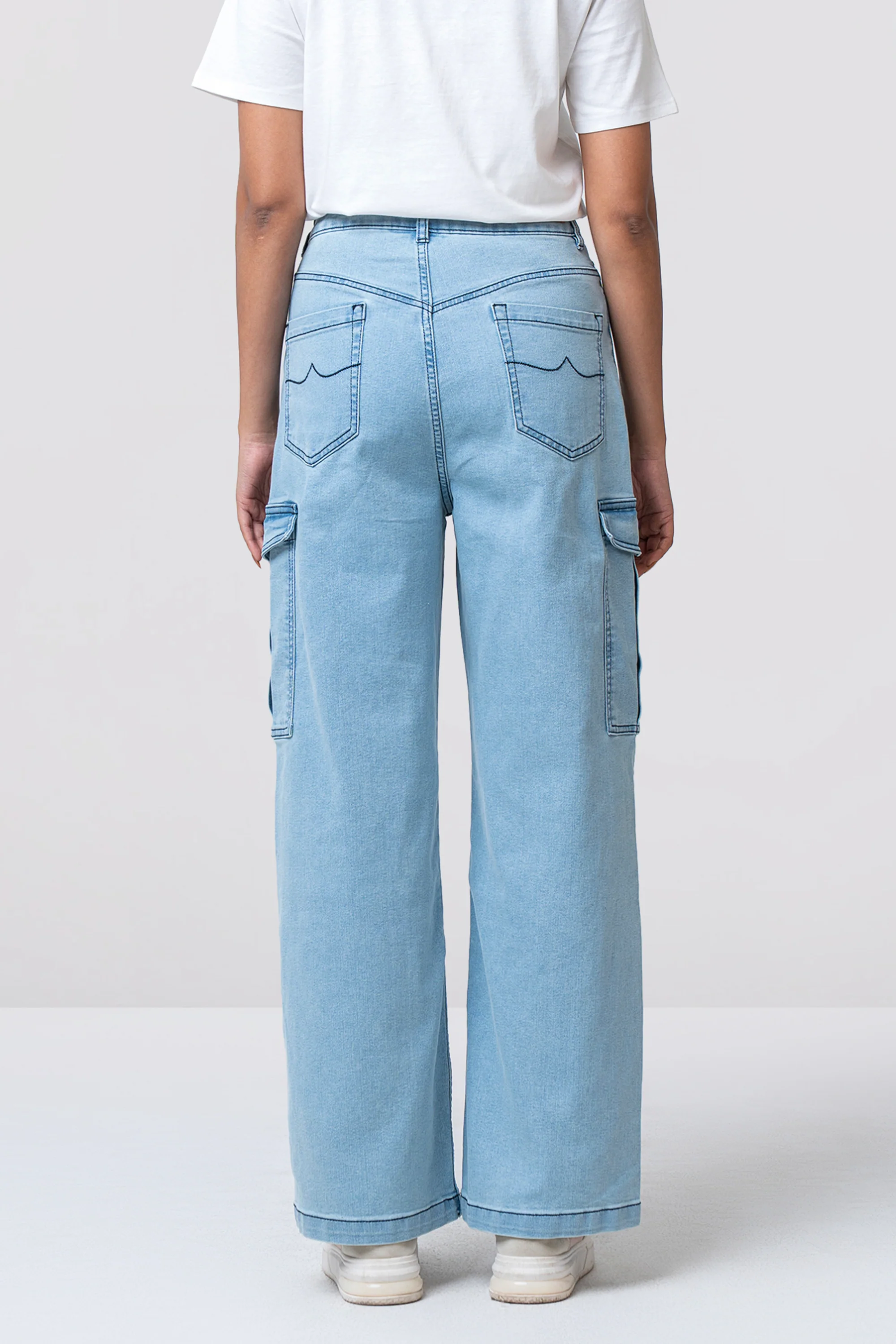 Wide-Leg High-Waist Denim - Image 4