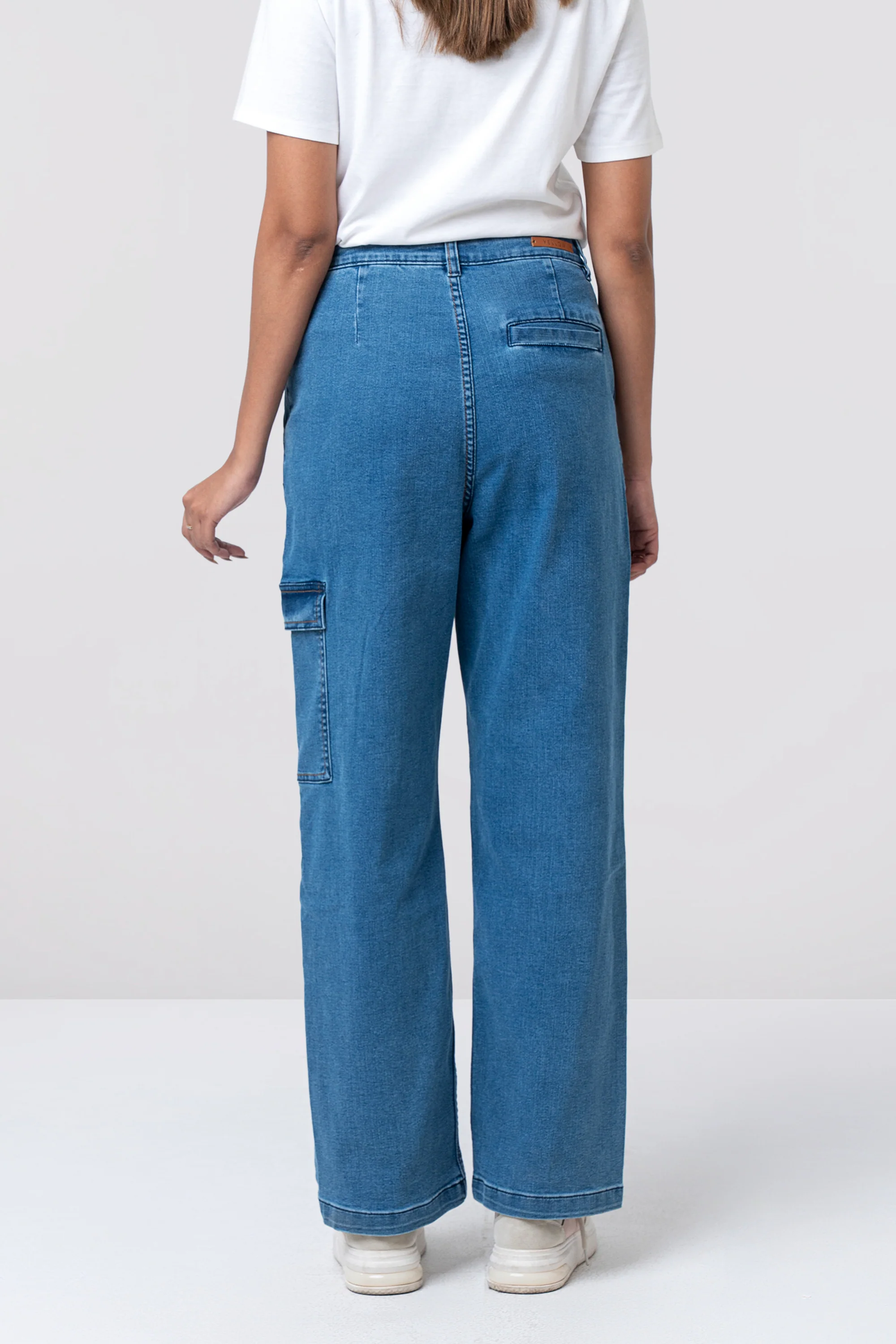 Wide-Leg High-Waist Denim - Image 3