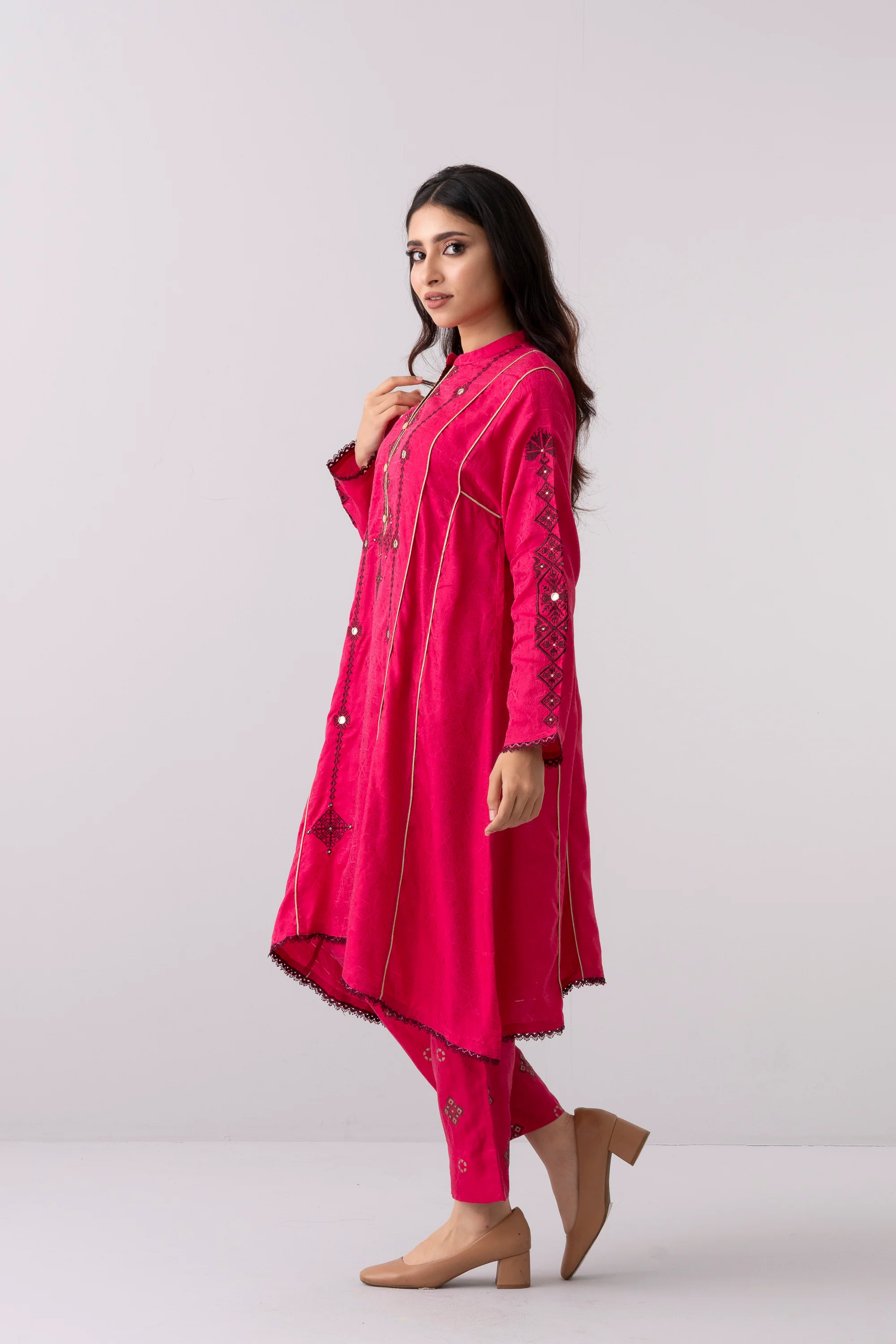 Relaxed Fit Embroidered Two-Piece Ethnic Set - Image 3