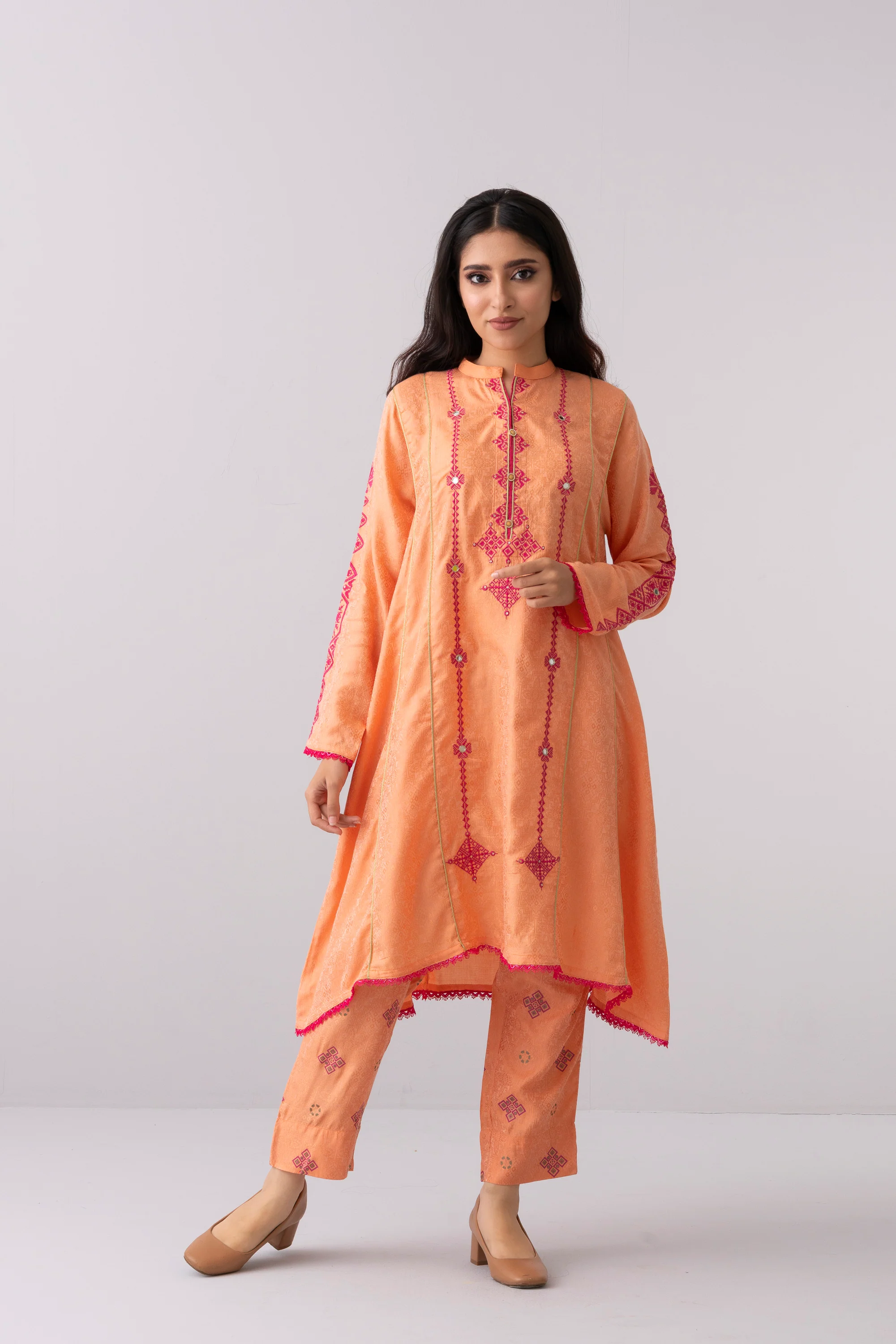 Relaxed Fit Embroidered Two-Piece Ethnic Set - Image 7