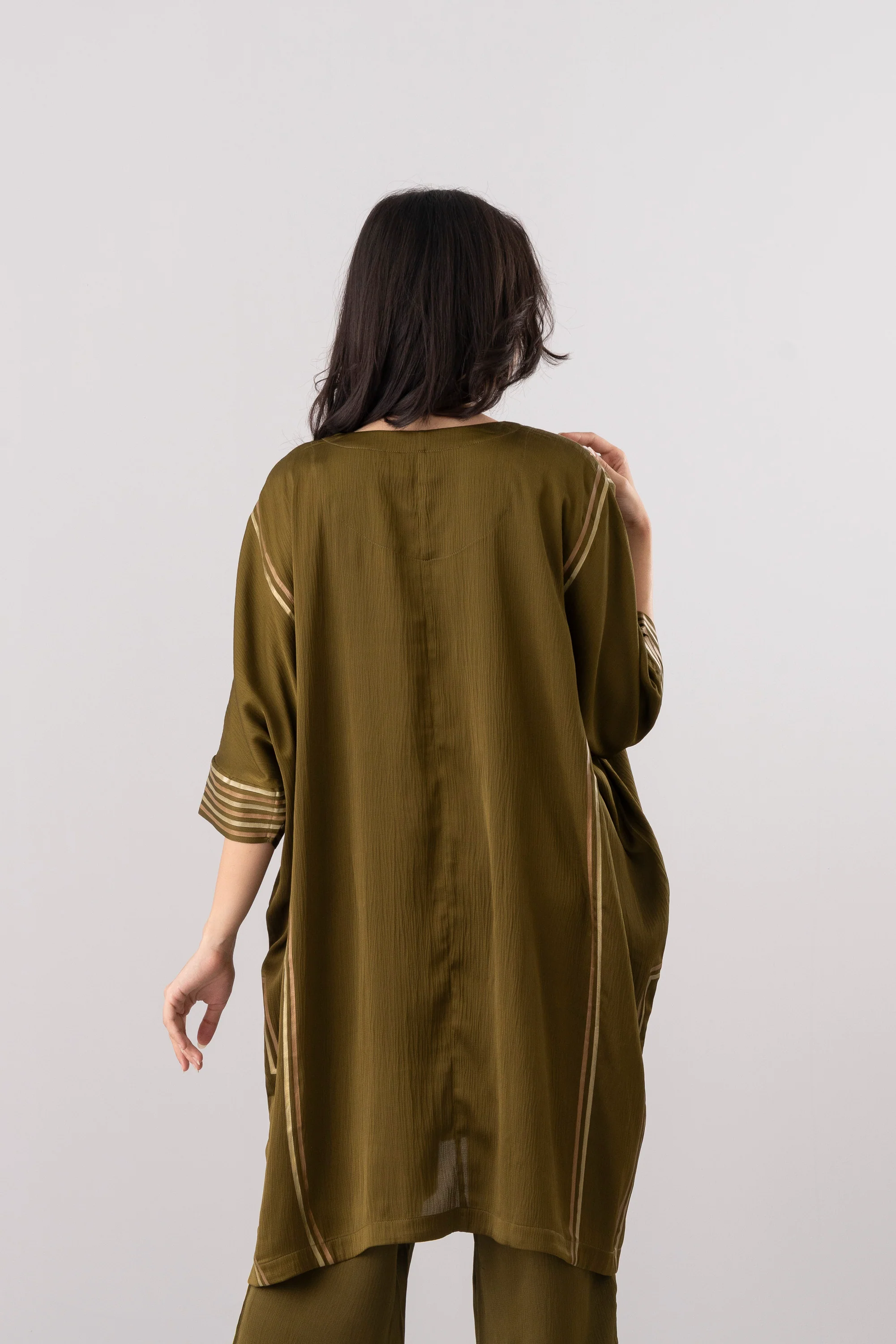 Relaxed Fit Two-Piece Ethnic Set - Image 11