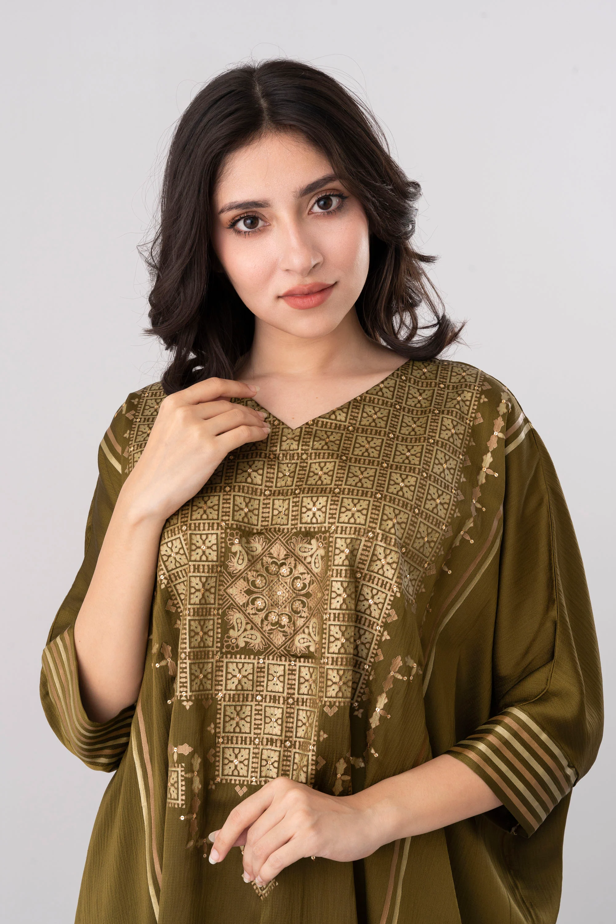 Relaxed Fit Two-Piece Ethnic Set - Image 12