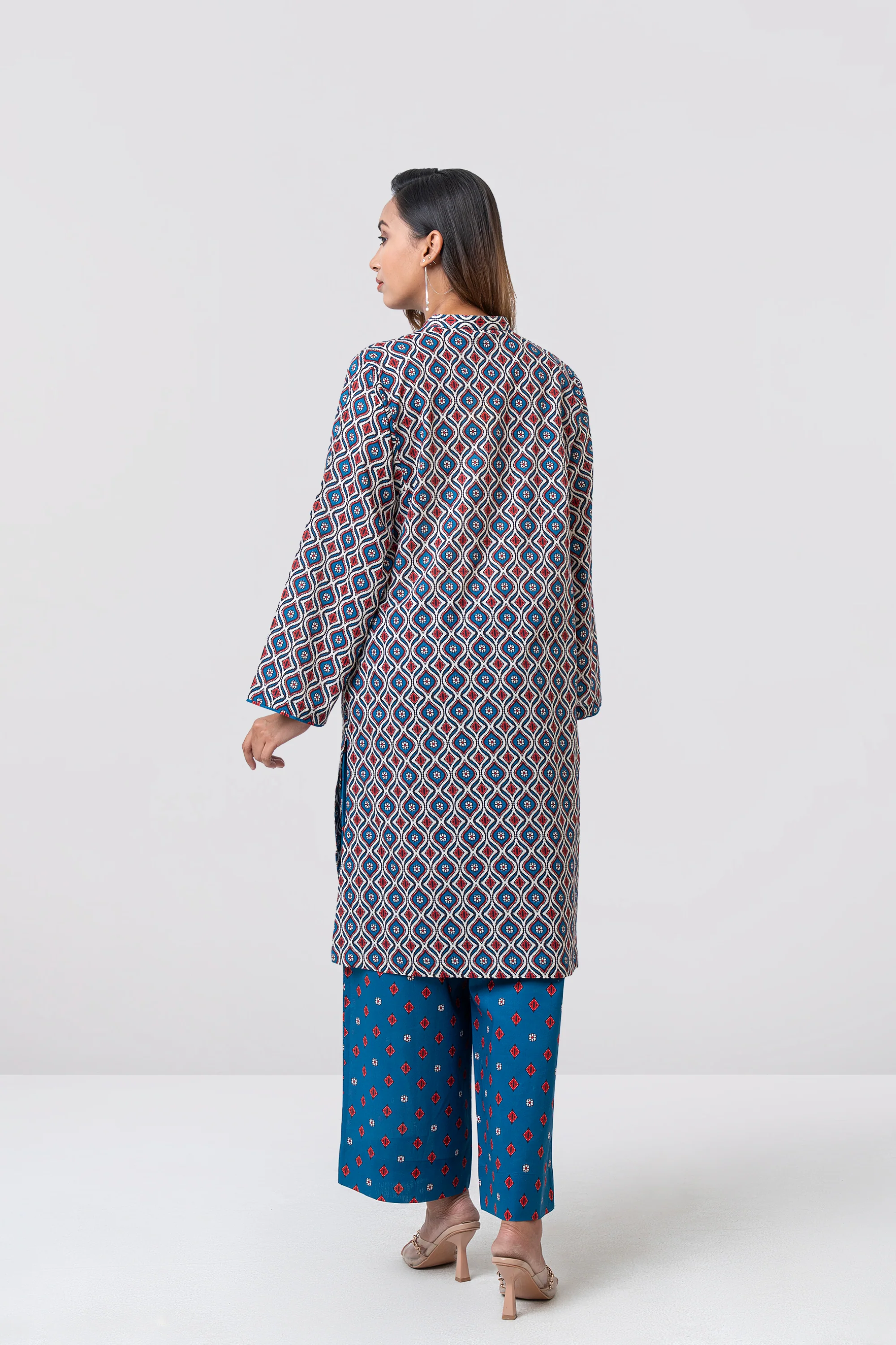 Relaxed Fit Printed Two-Piece Ethnic Set - Image 6