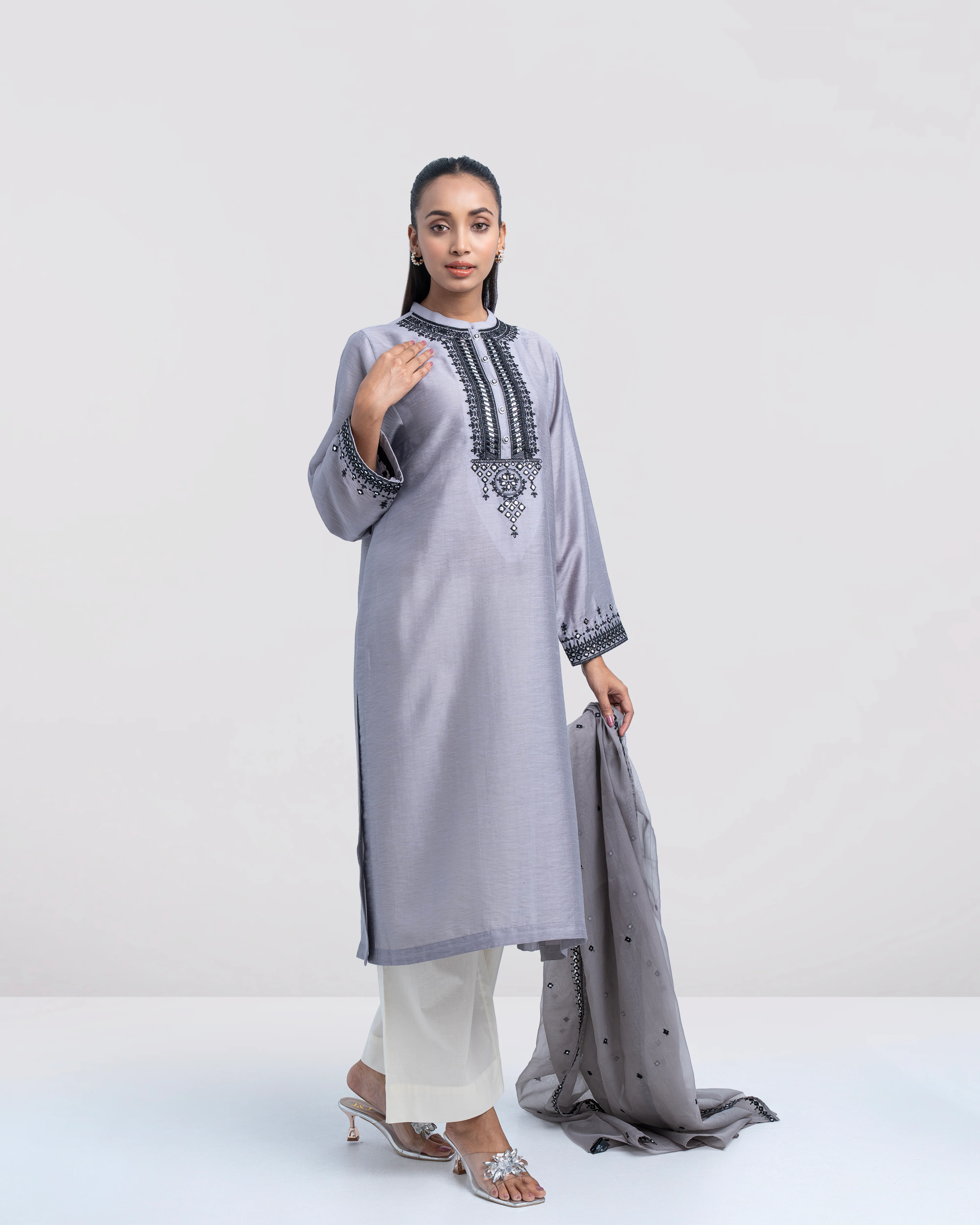Relaxed Fit Semi-Formal Two-Piece Ethnic Set - Image 10