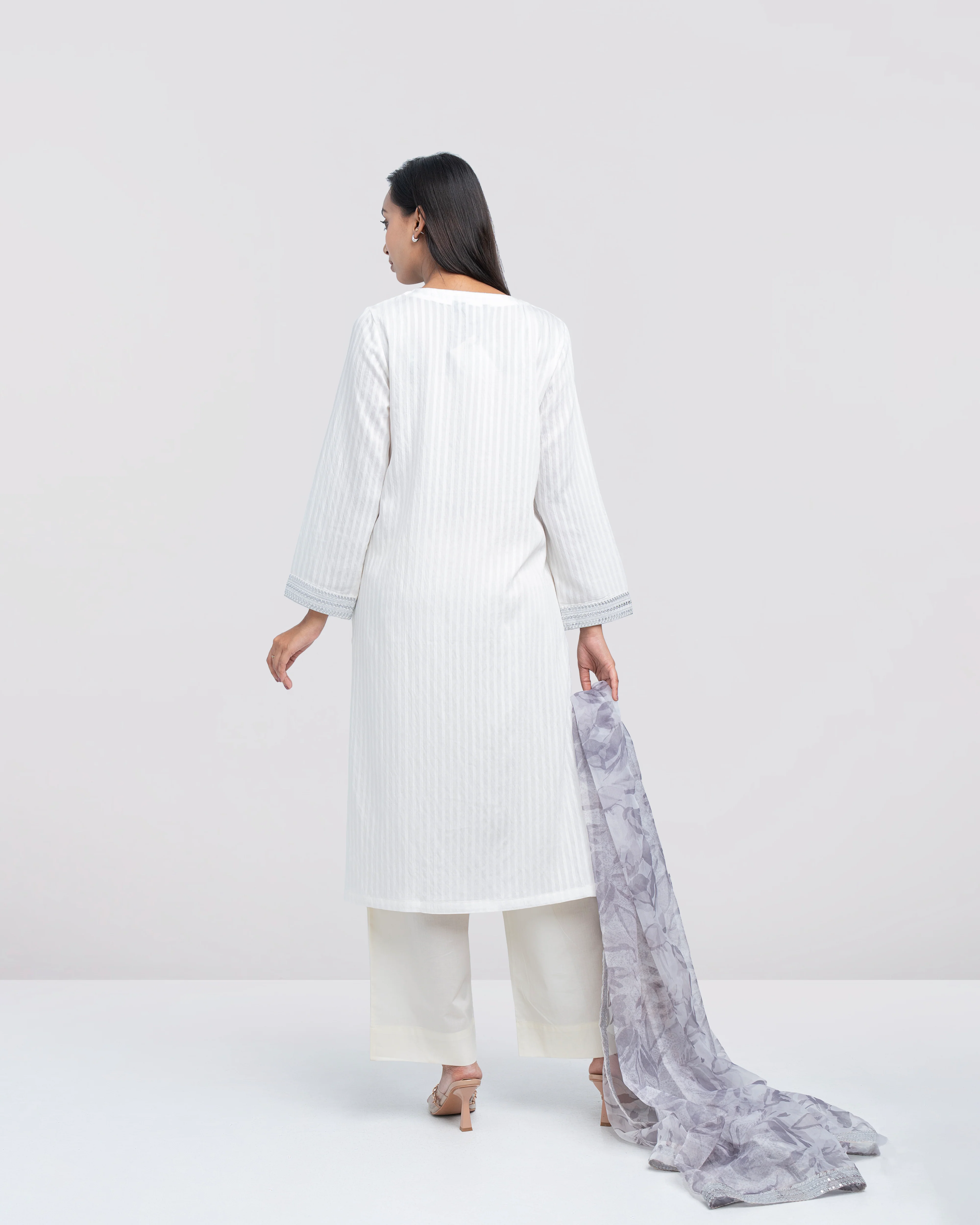 Smart Fit Embellished Two-Piece Formal Ethnic Set with Organza Dupatta - Image 9