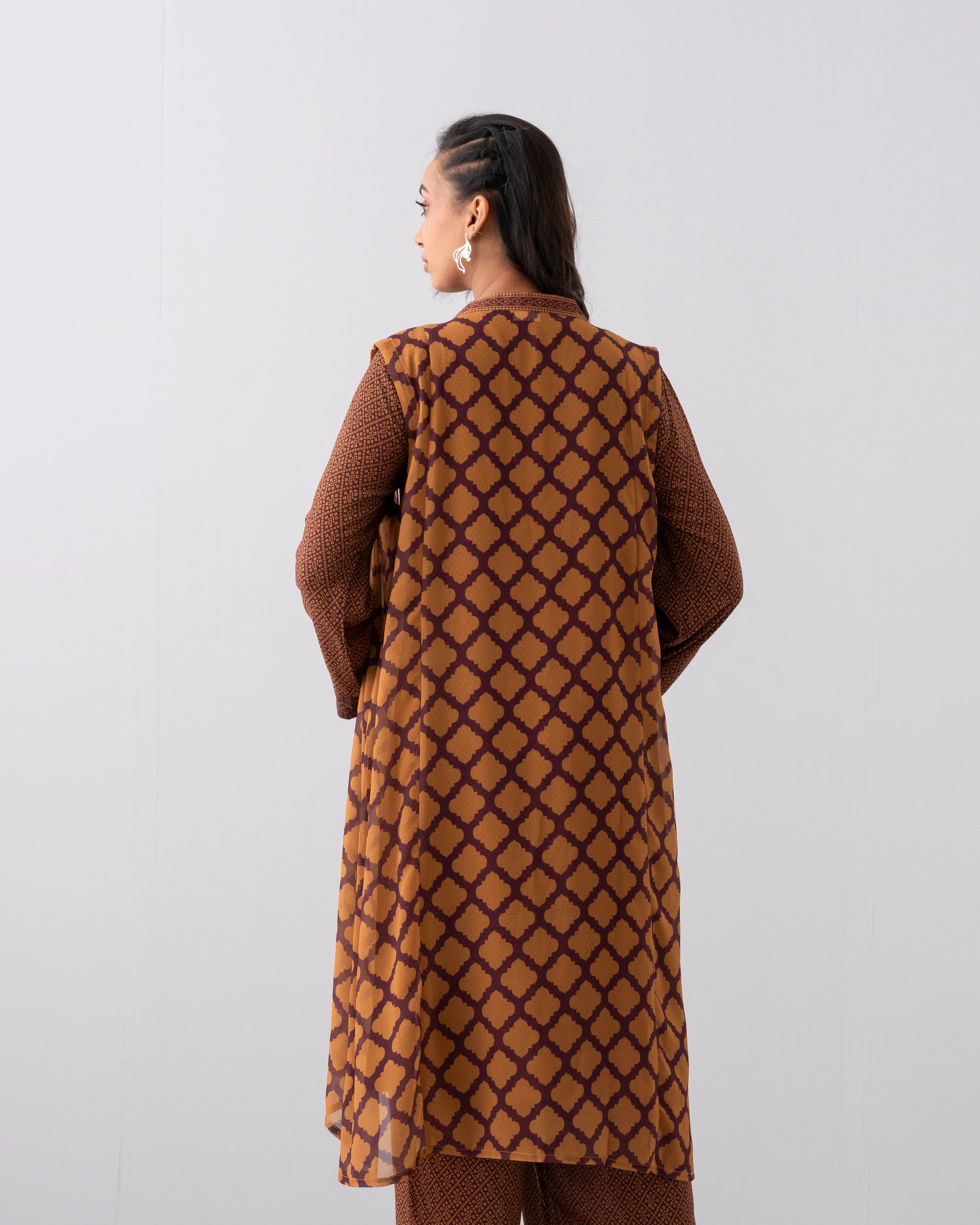 Smart Fit Embroidered Two-Piece Ethnic Set - Image 10