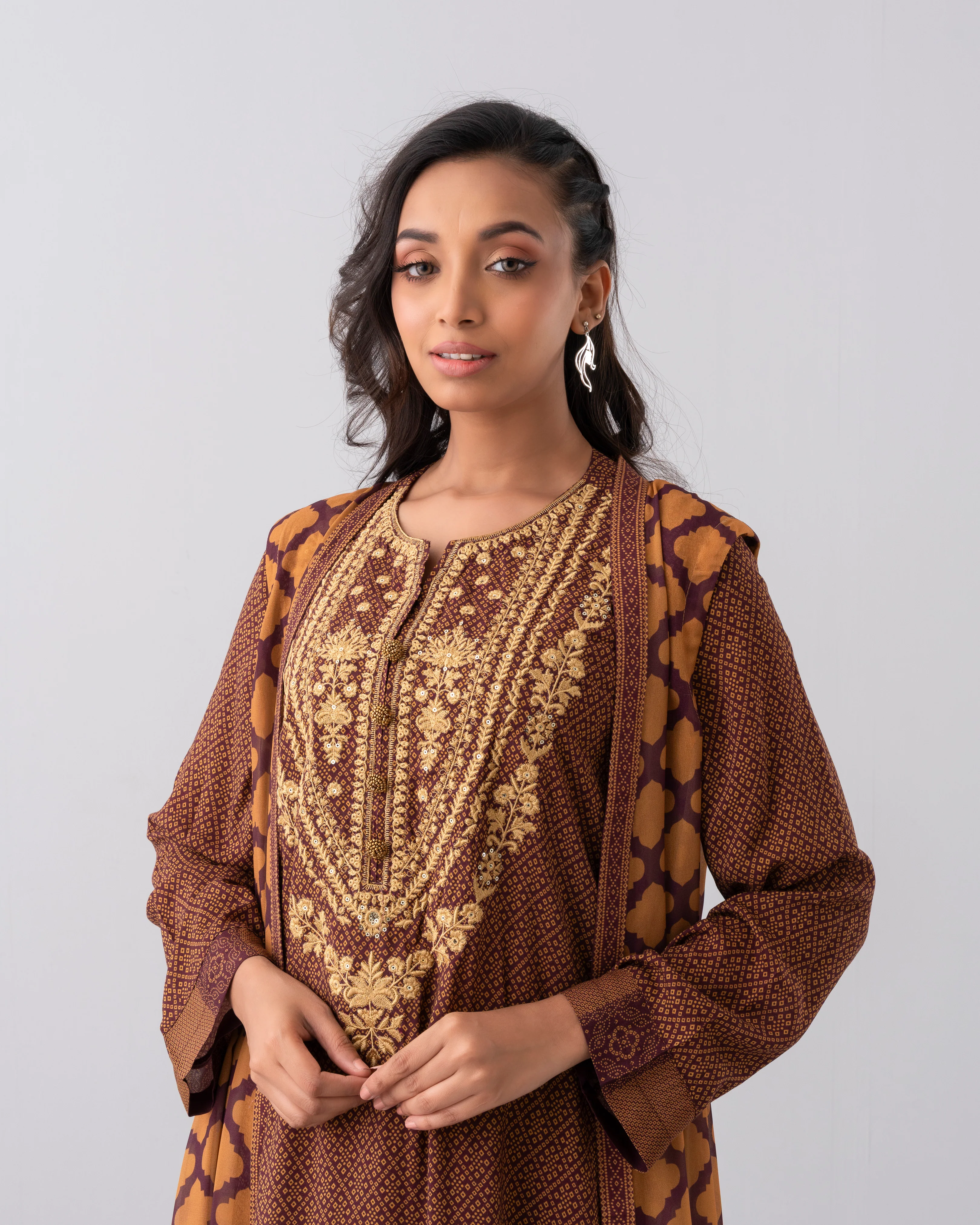 Smart Fit Embroidered Two-Piece Ethnic Set - Image 11