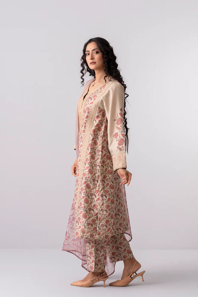 Relaxed Fit Floral Printed Three-Piece Ethnic Set with Organza Dupatta - Image 4