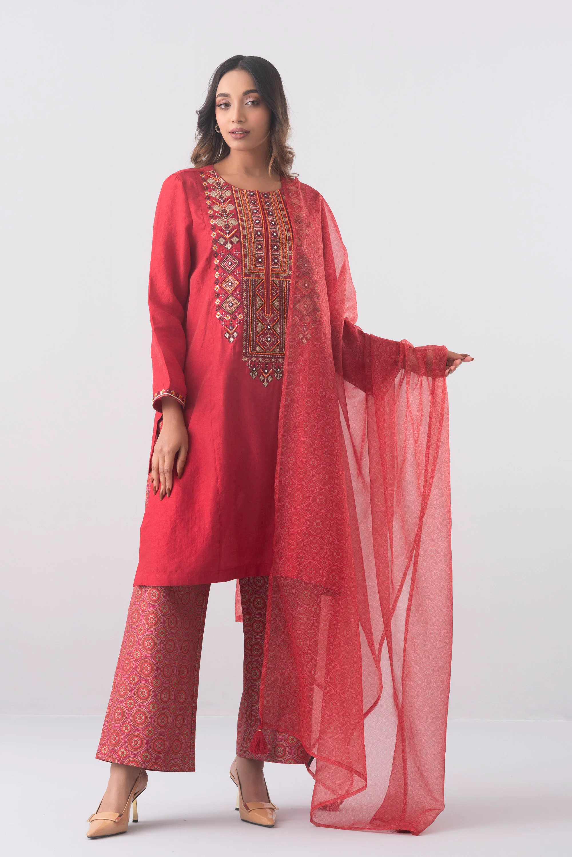 Smart Fit Embroidered Three-Piece Ethnic Set with Organza Dupatta - Image 2