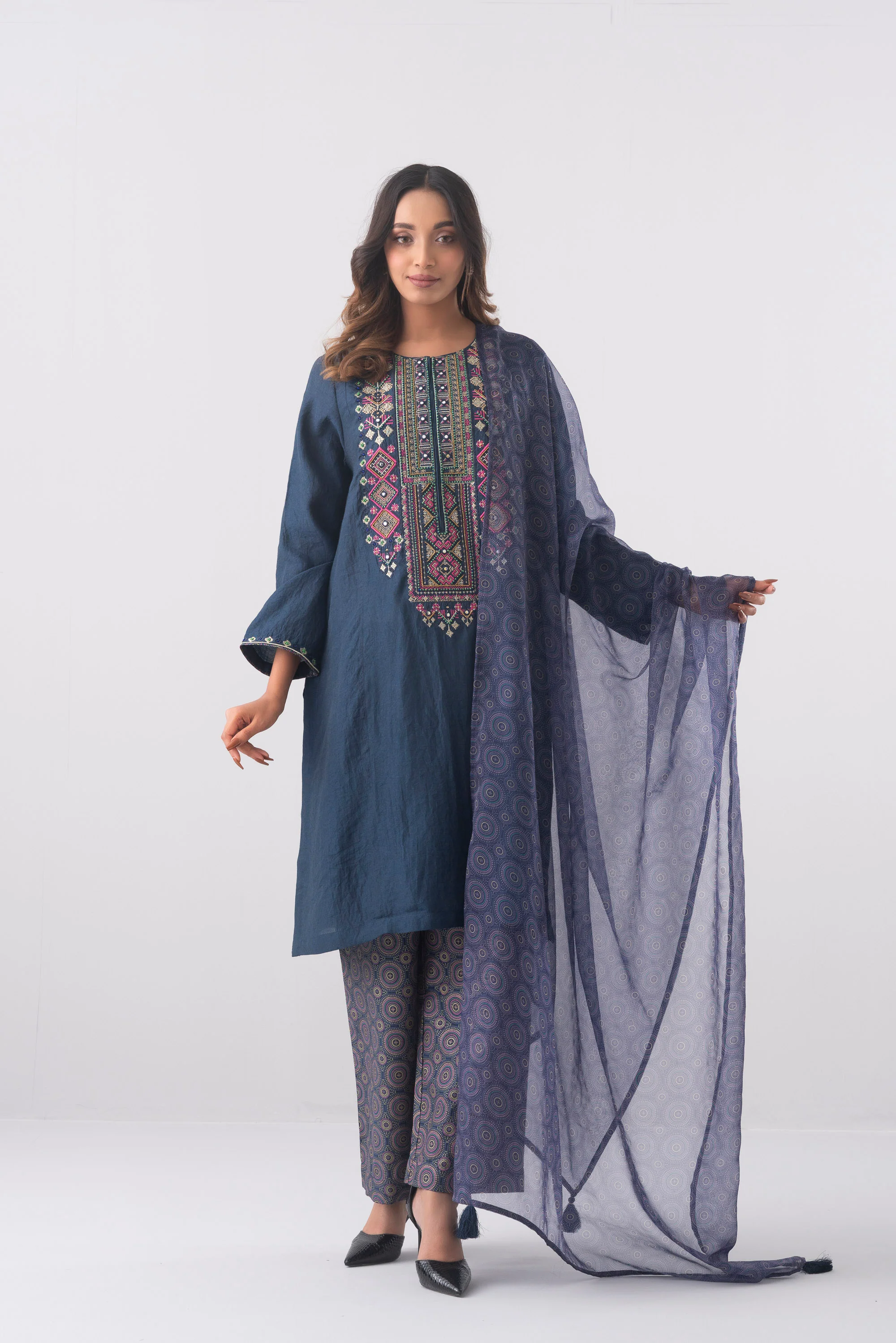 Smart Fit Embroidered Three-Piece Ethnic Set with Organza Dupatta - Image 8