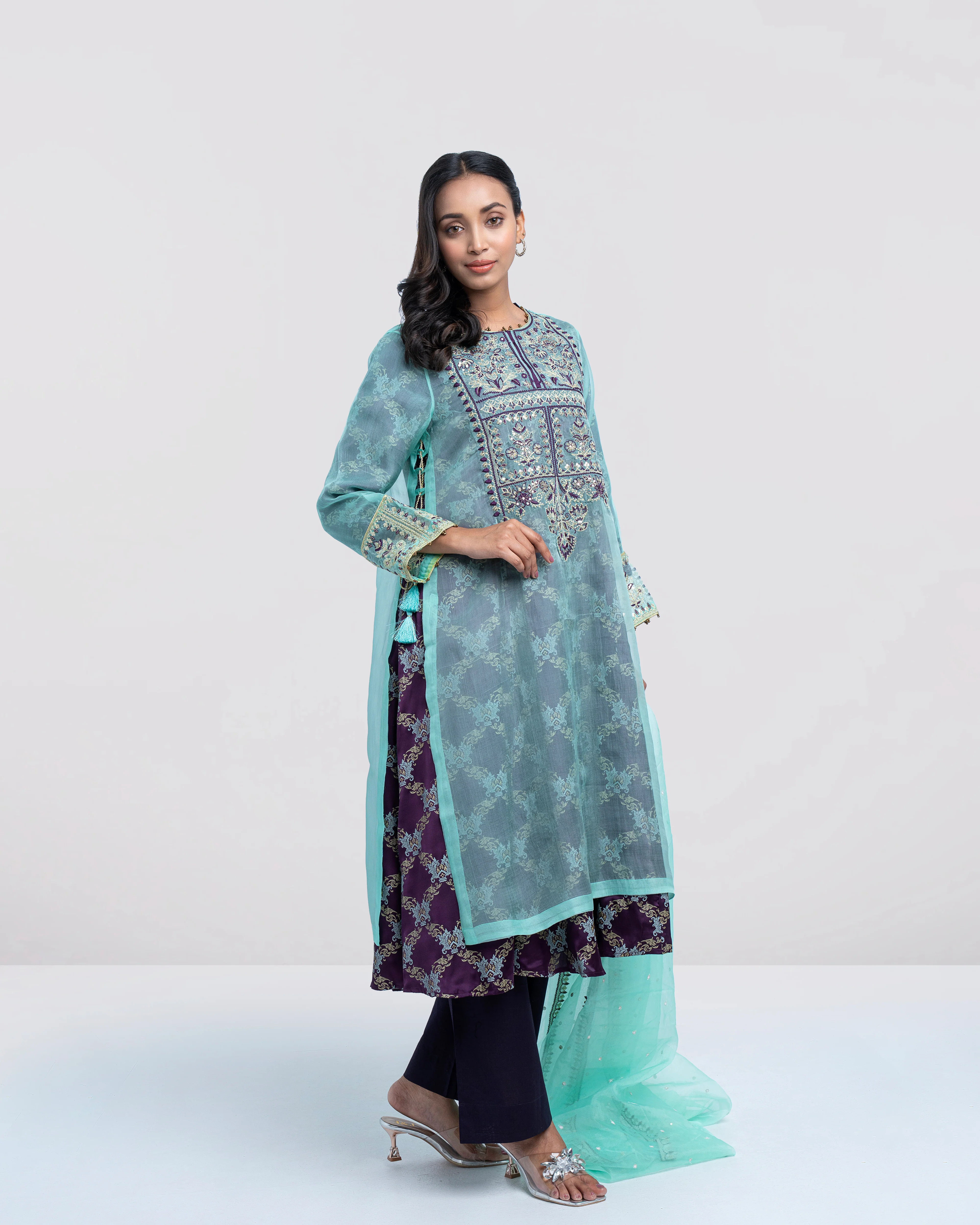 Smart Fit Embroidered Muslin Three-Piece Formal Ethnic Set with Organza Dupatta - Image 10