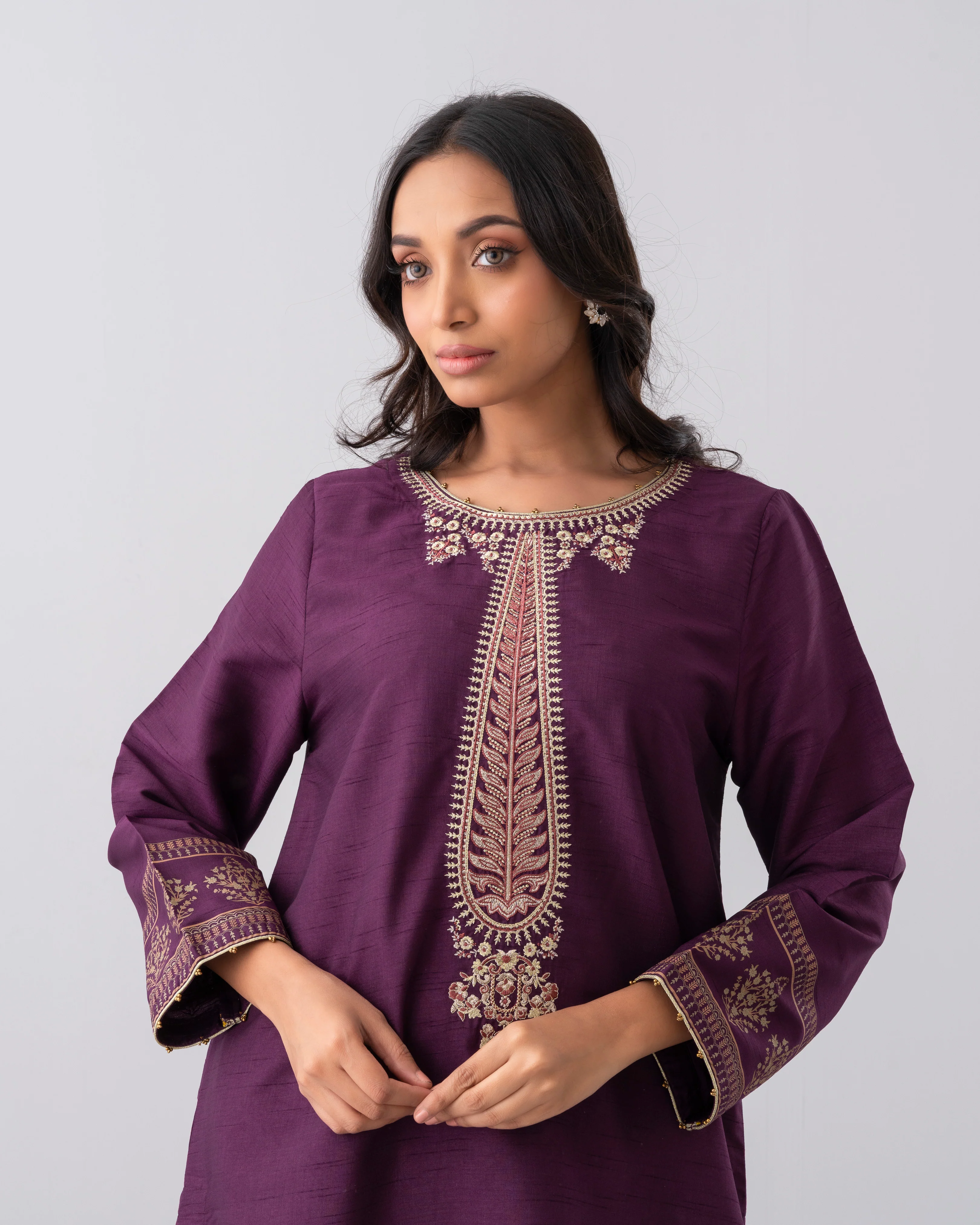 Smart Fit Embroidered Three-Piece Semi-Formal Ethnic Set with Organza Dupatta - Image 5