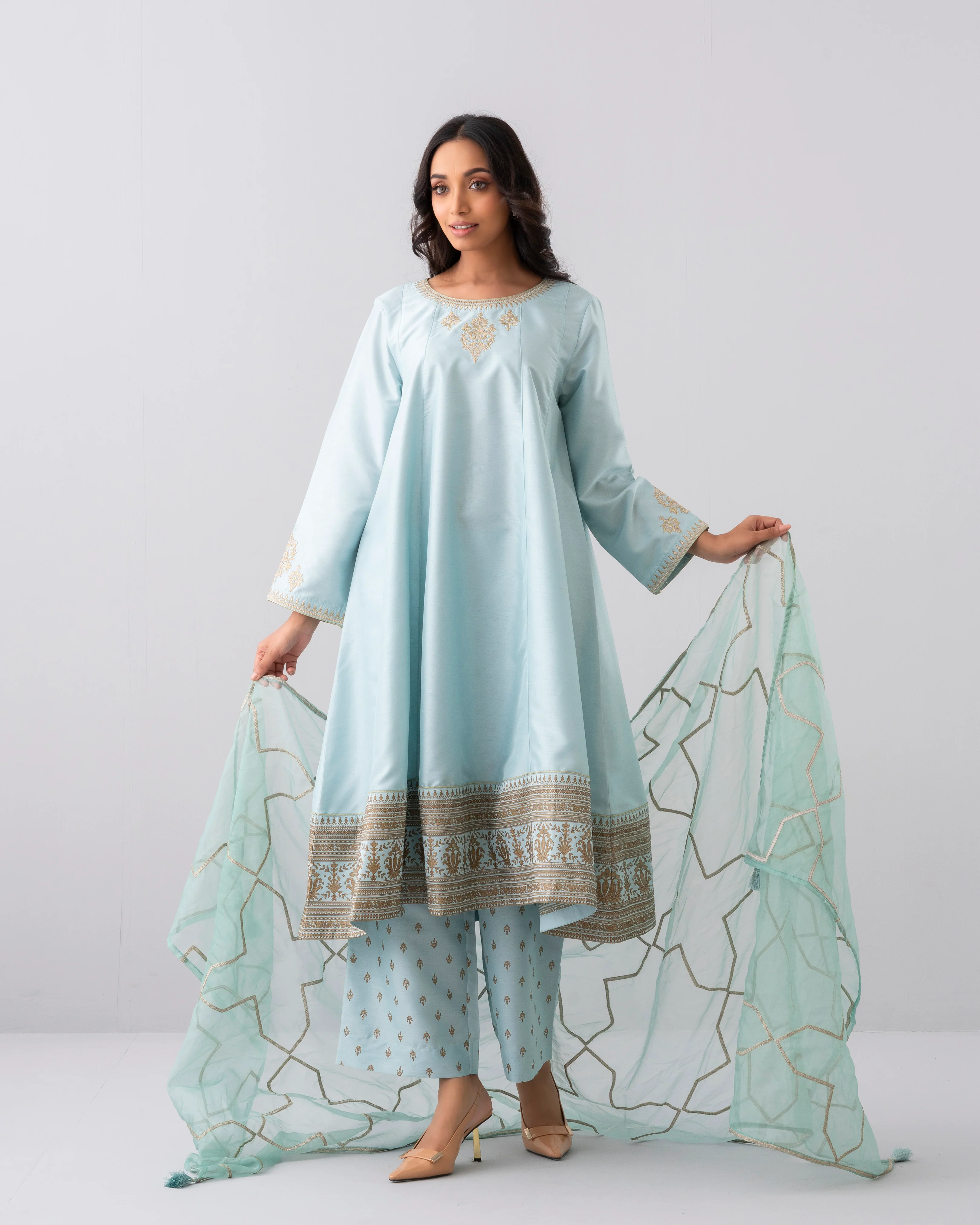 Smart Fit Embroidered Three-Piece Semi-Formal Ethnic Set with Organza Dupatta - Image 7