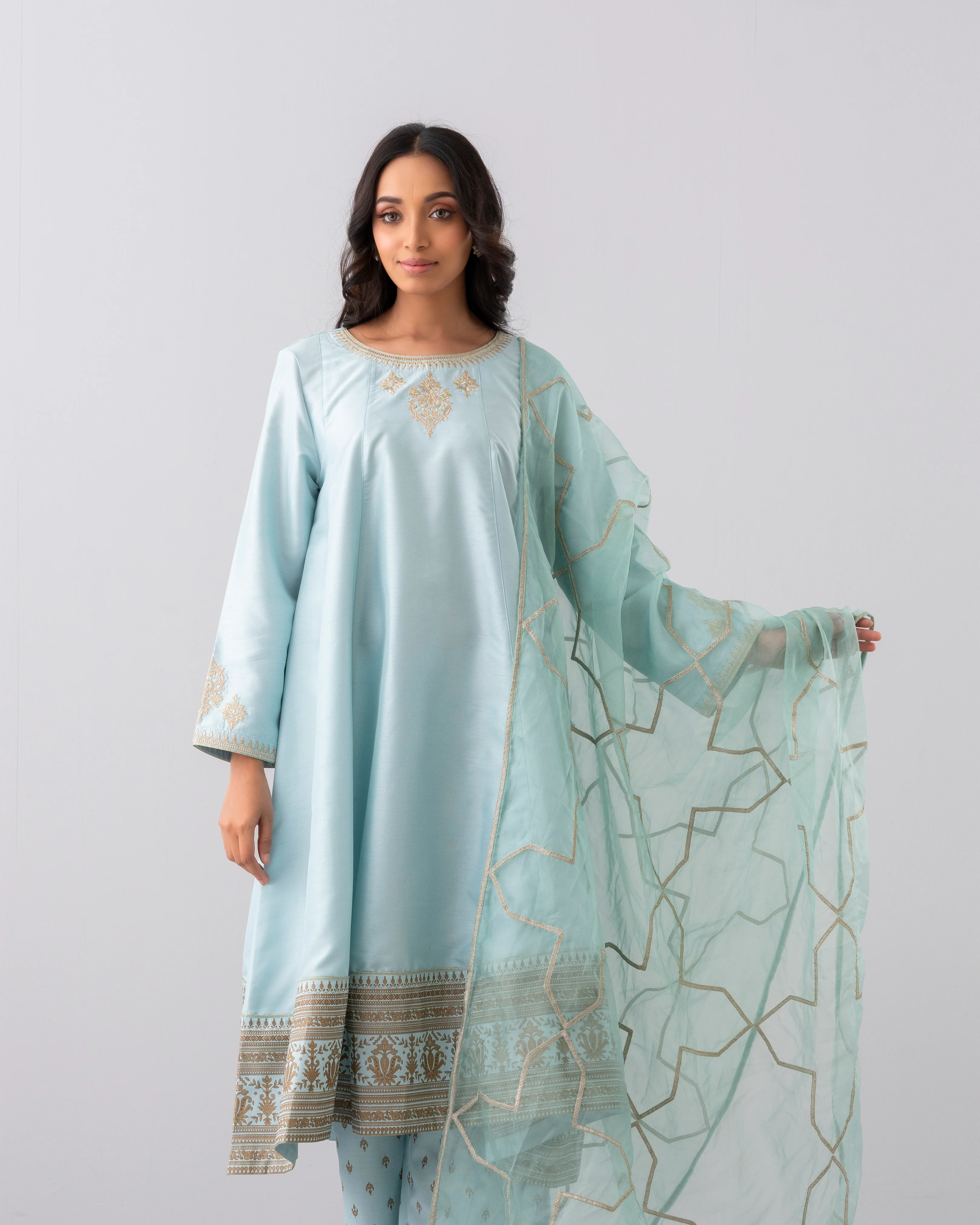 Smart Fit Embroidered Three-Piece Semi-Formal Ethnic Set with Organza Dupatta - Image 8
