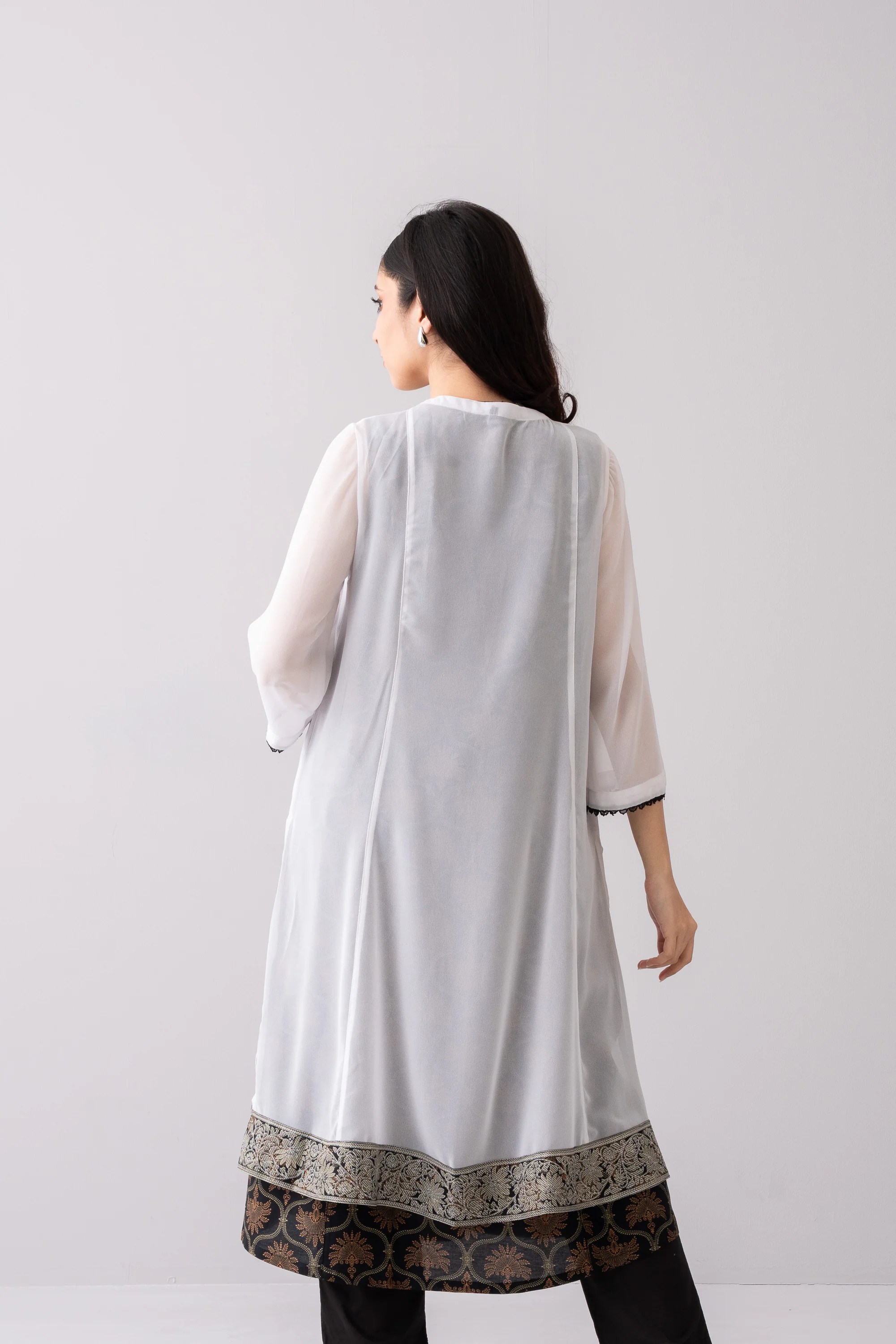 Long-Length Double-Layered Smart Fit Kurta - Image 4
