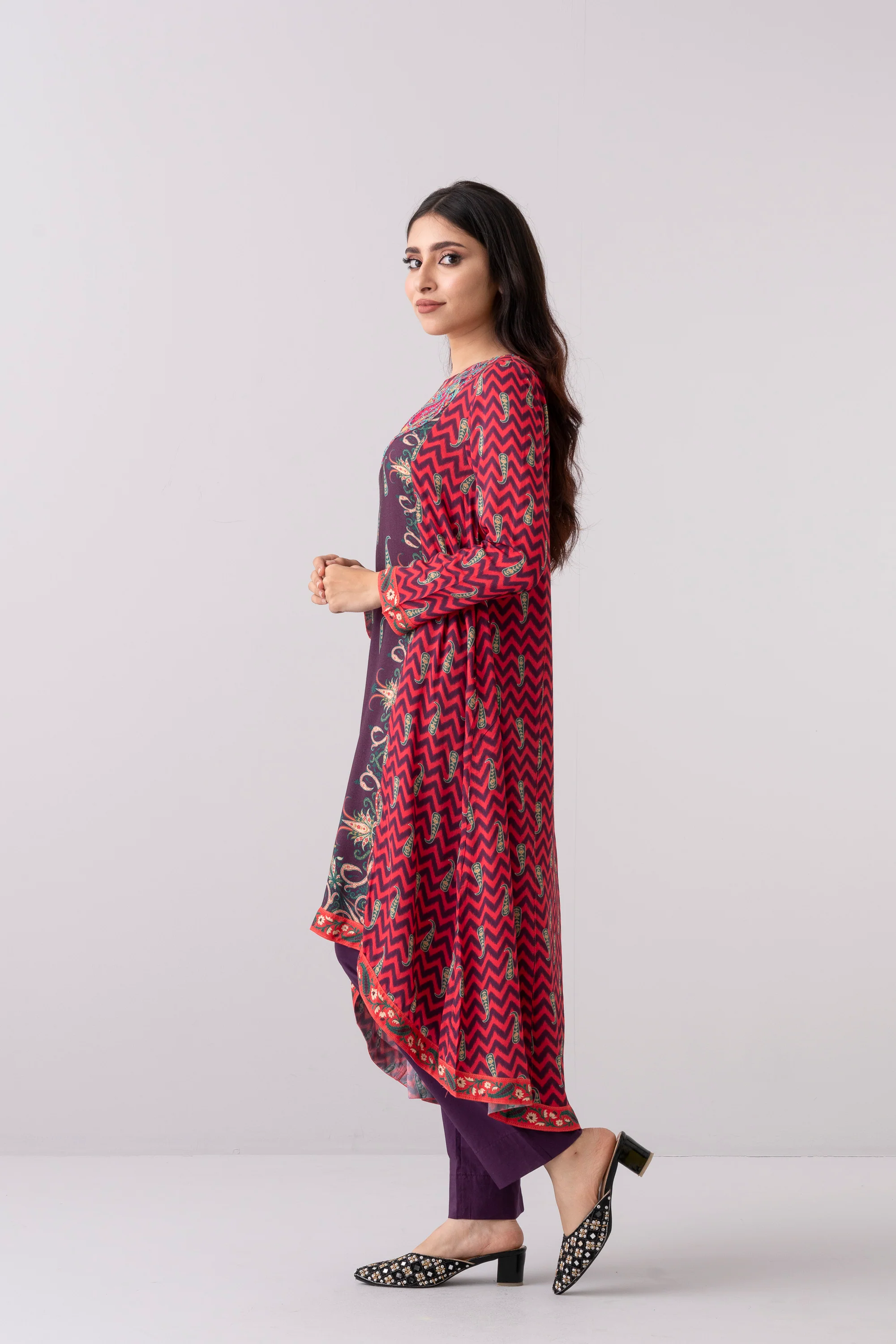 Smart Fit Embroidered Viscose Ethnic Kurta - Image 3