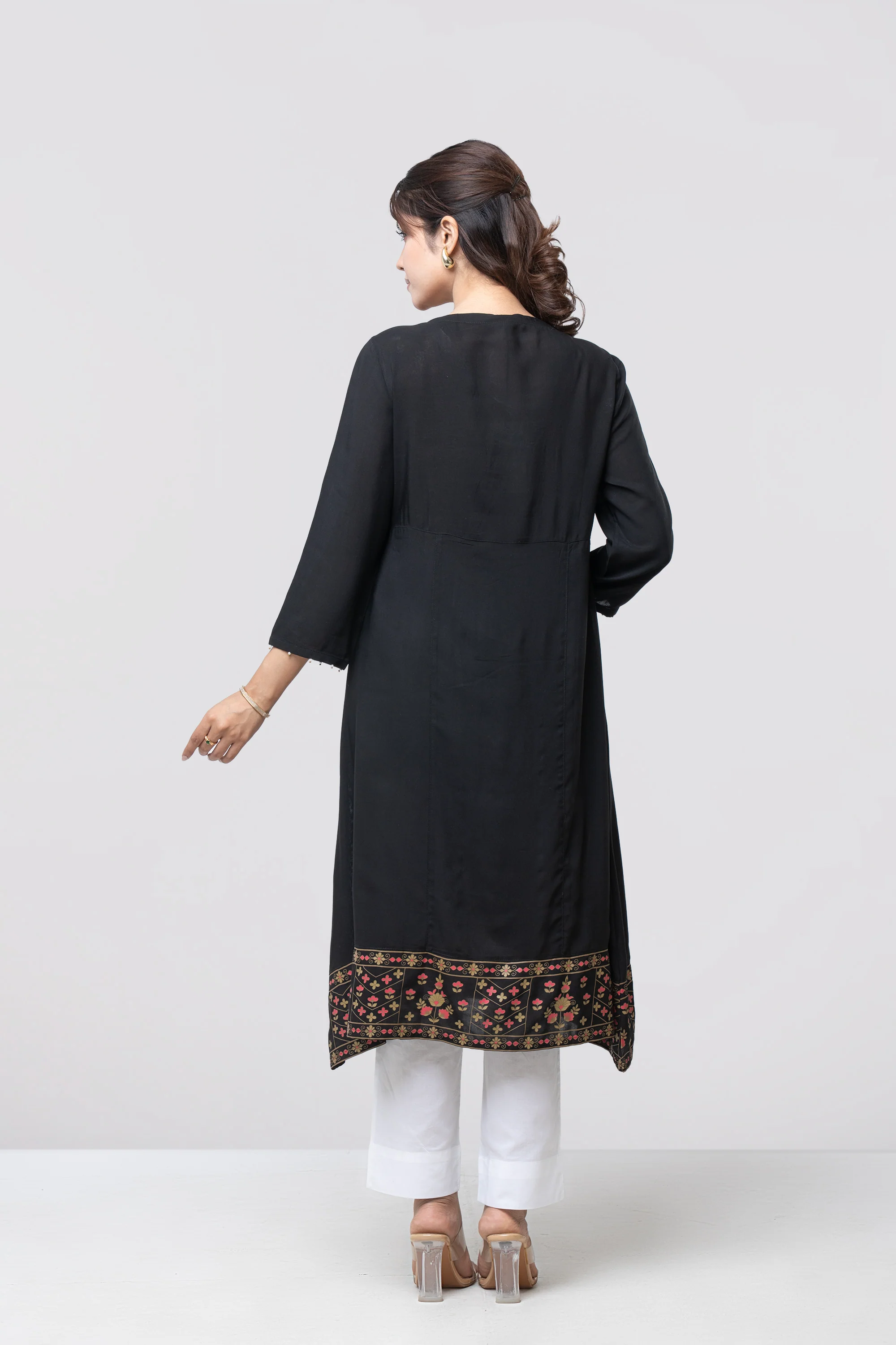 Smart Fit Embroidered Viscose Ethnic Kurta - Image 13