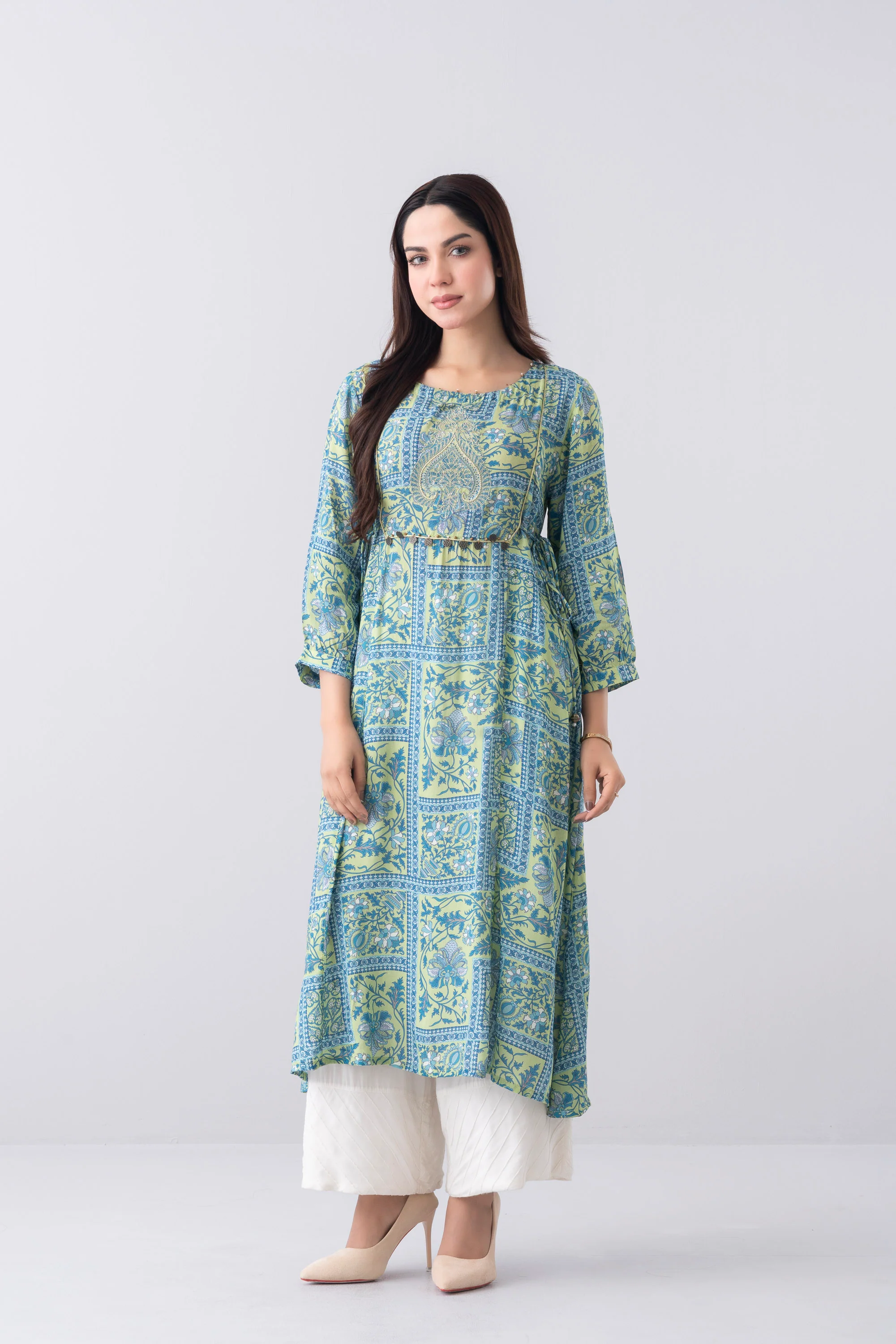 Relaxed Fit Embroidered Ethnic Kurta - Image 7