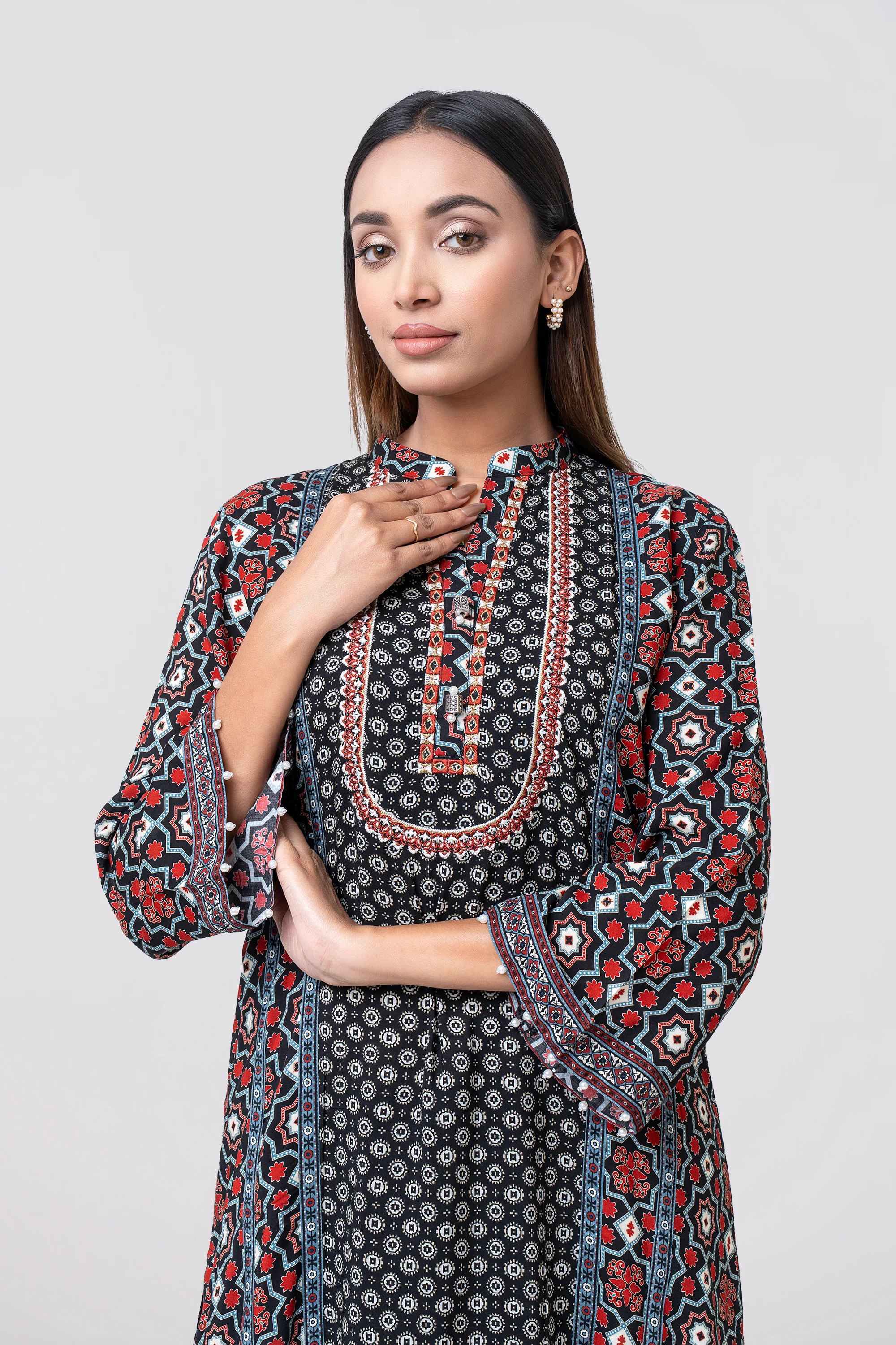 Smart Fit Embroidered Viscose Ethnic Kurta - Image 4