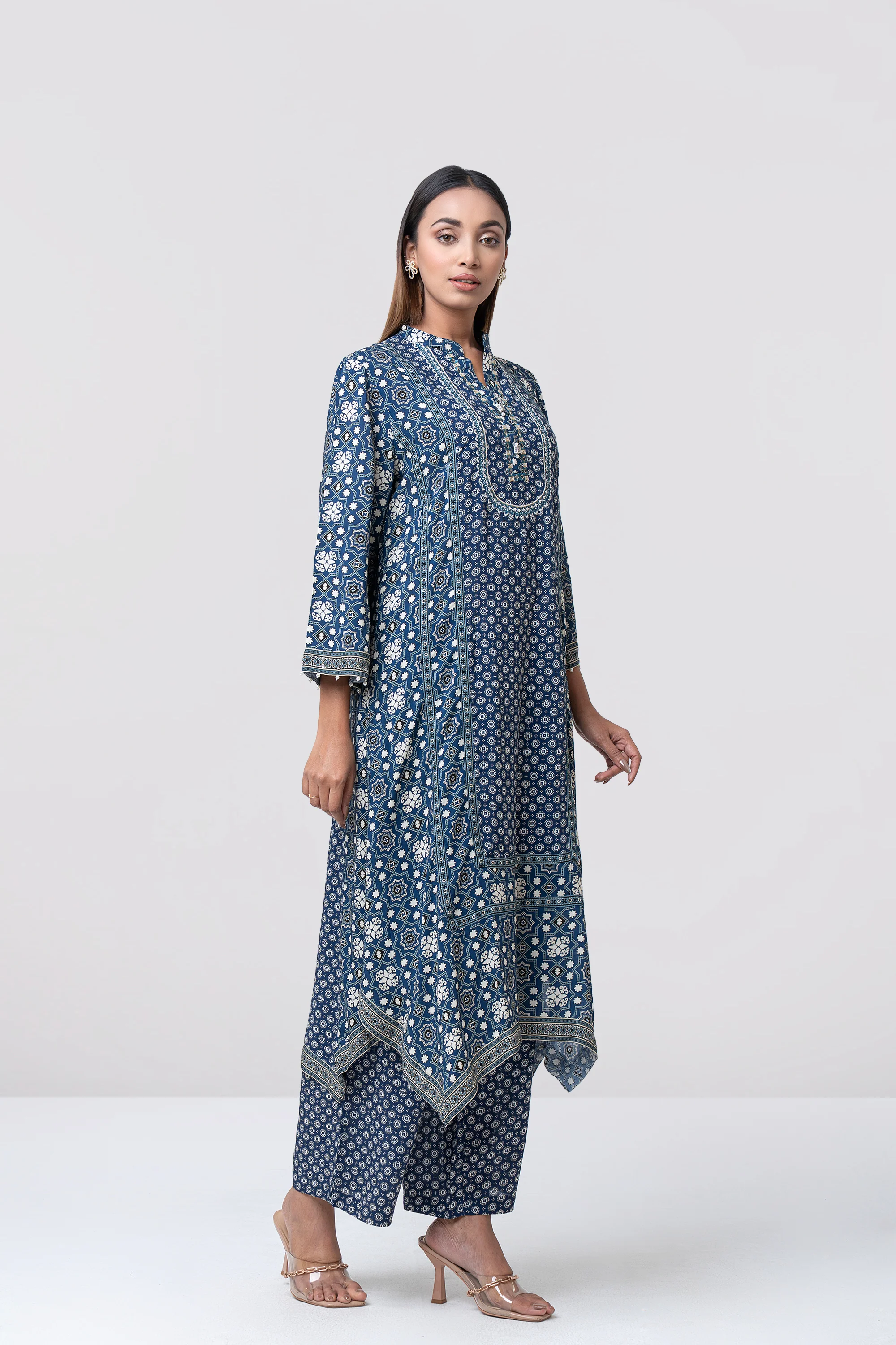 Smart Fit Embroidered Viscose Ethnic Kurta - Image 7