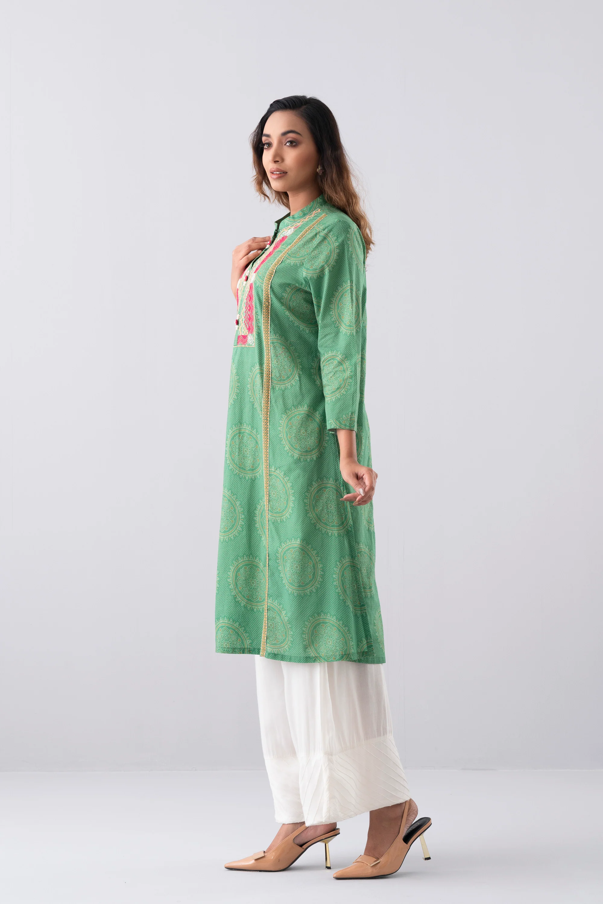 Relaxed Fit Printed Ethnic Kurta - Image 3