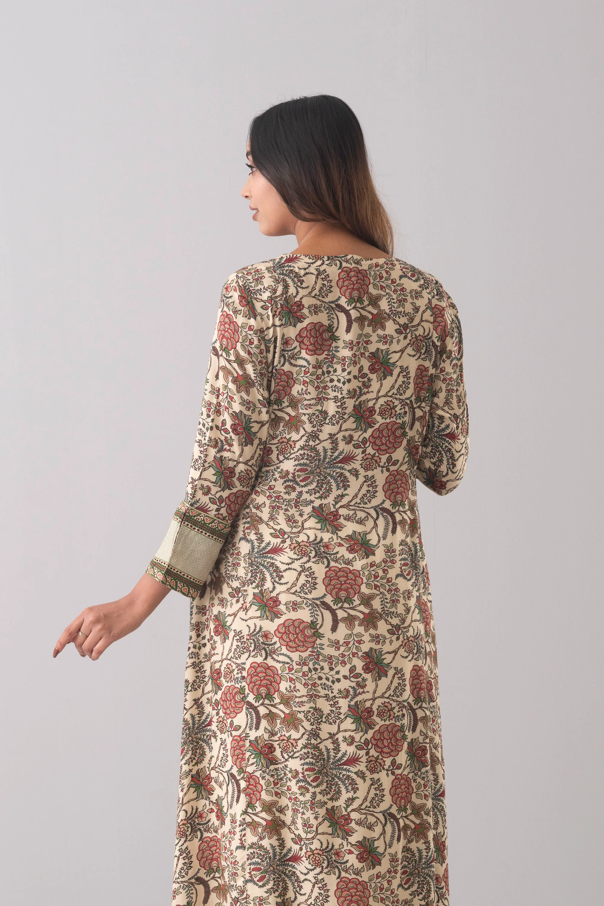 Smart Fit One-Piece Ethnic Kurta - Image 5