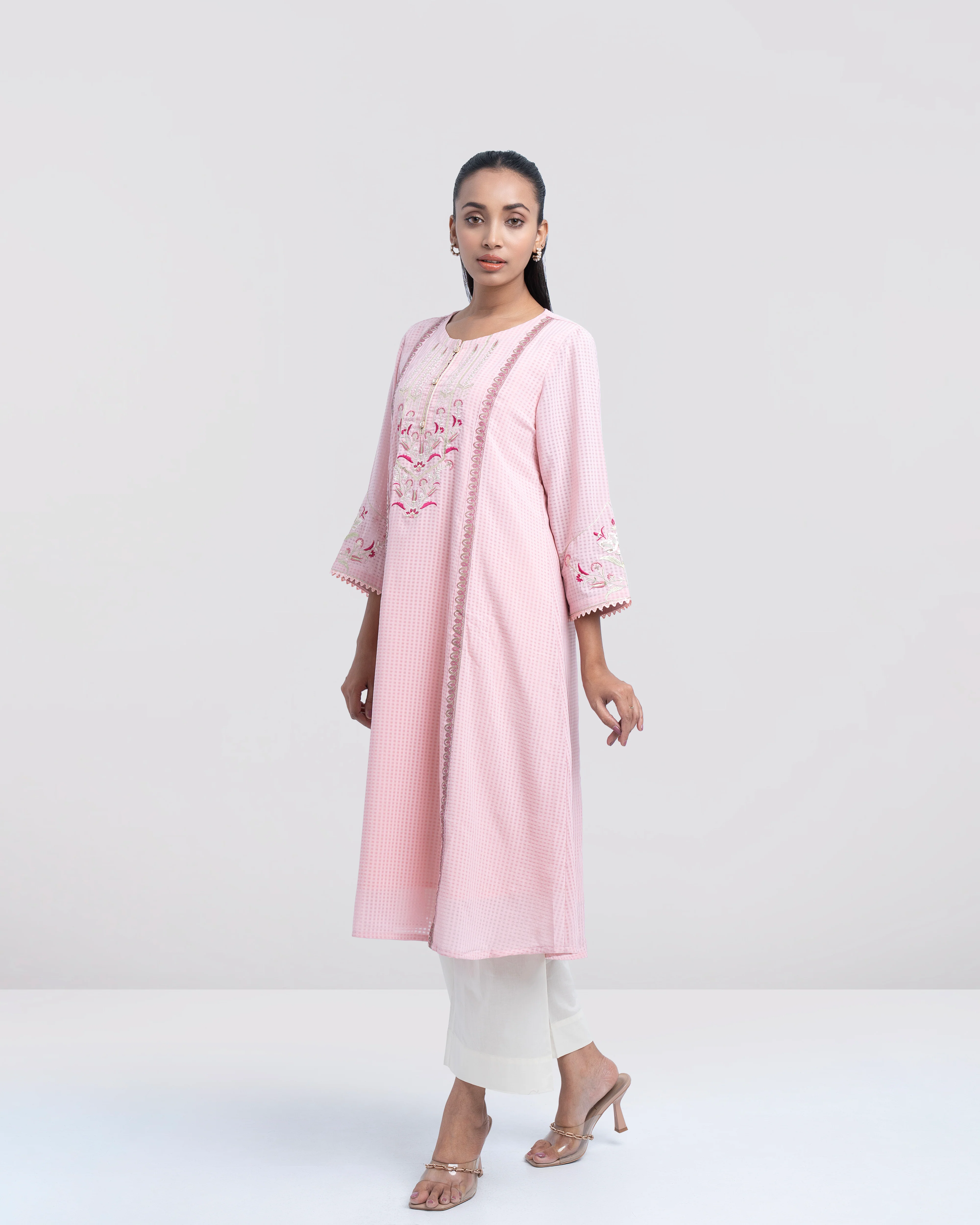 Relaxed Fit Ethnic Kurta - Image 9