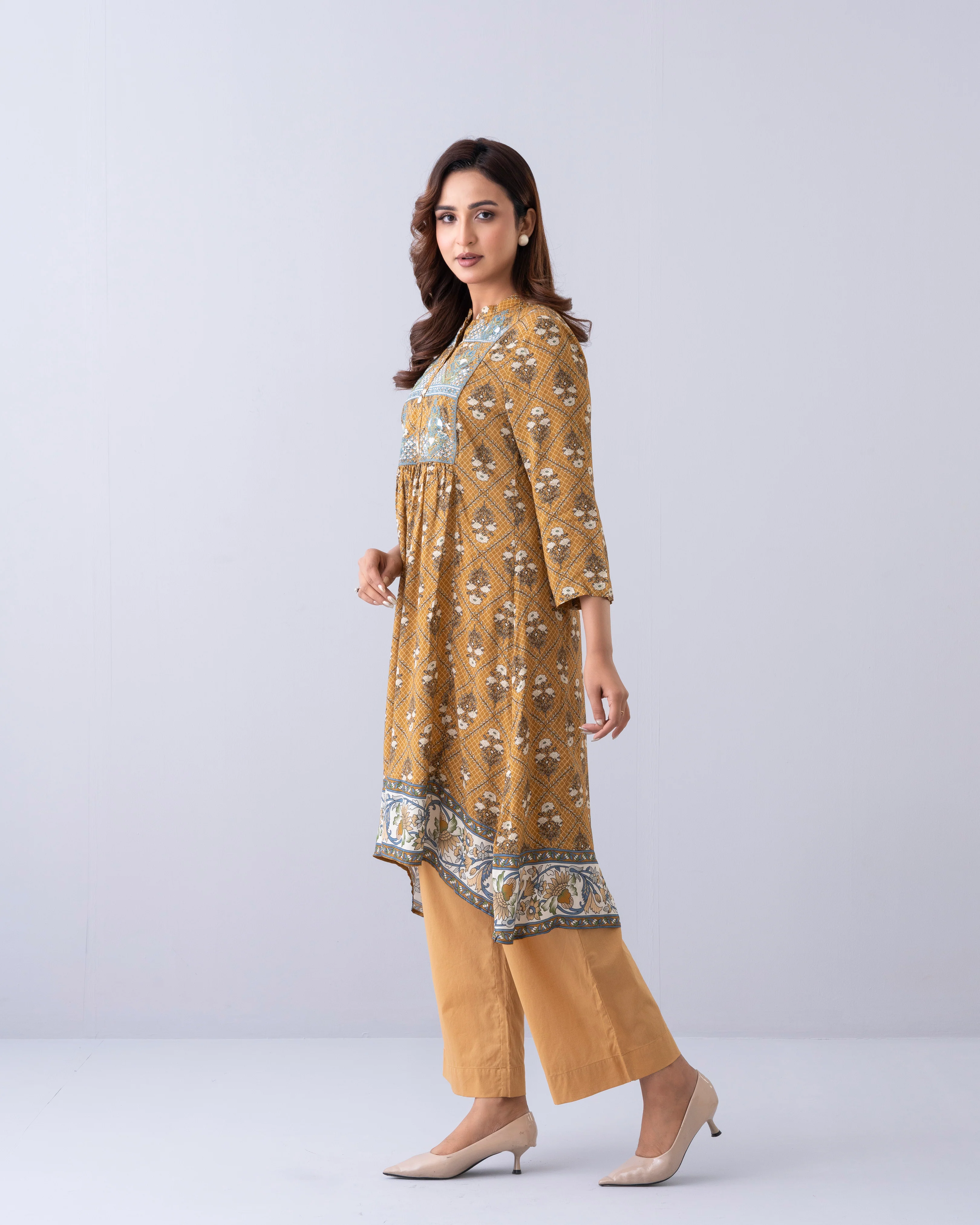 Smart Fit One-Piece Ethnic Kurta - Image 4