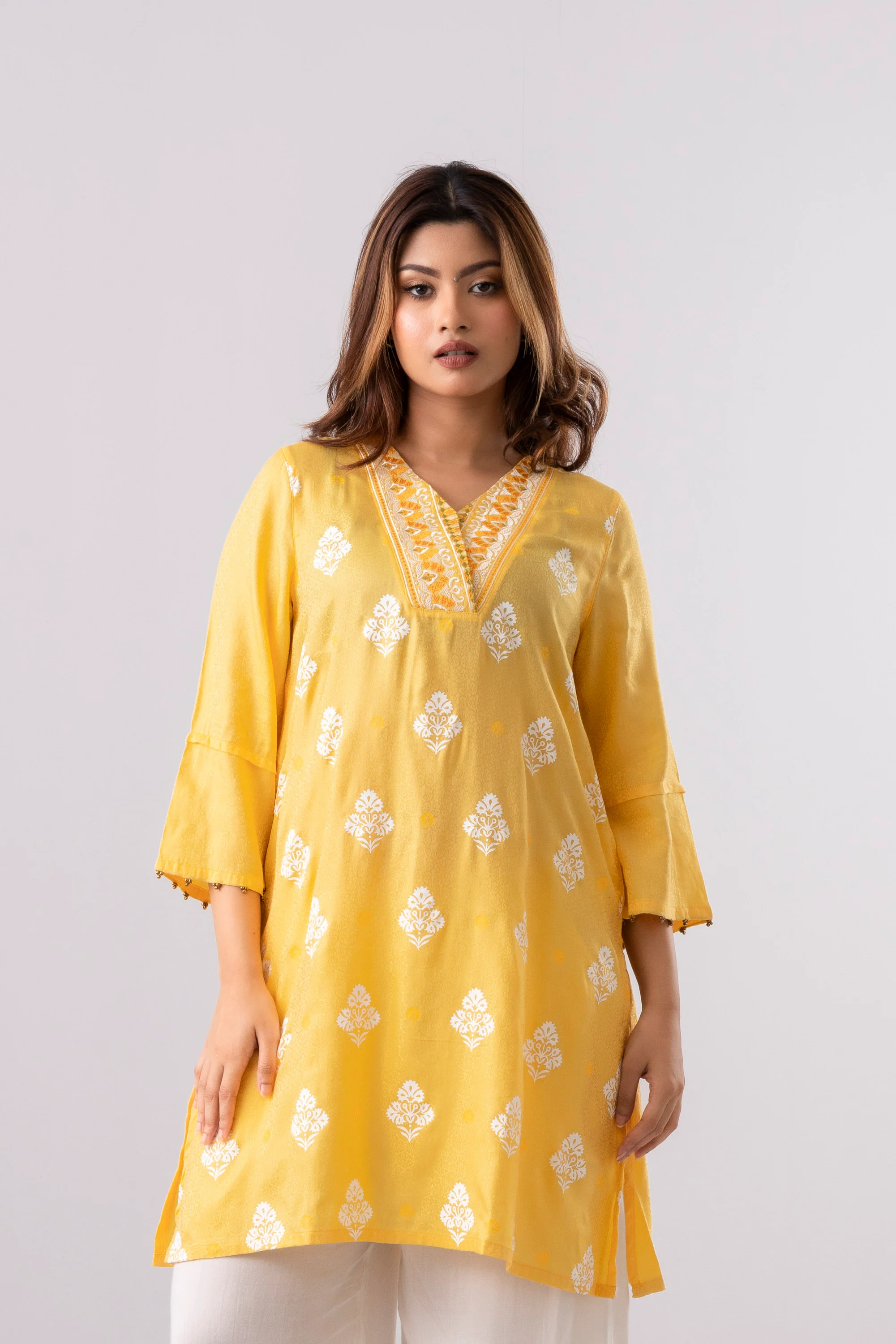 Relaxed Fit Ethnic Kurti - Image 2