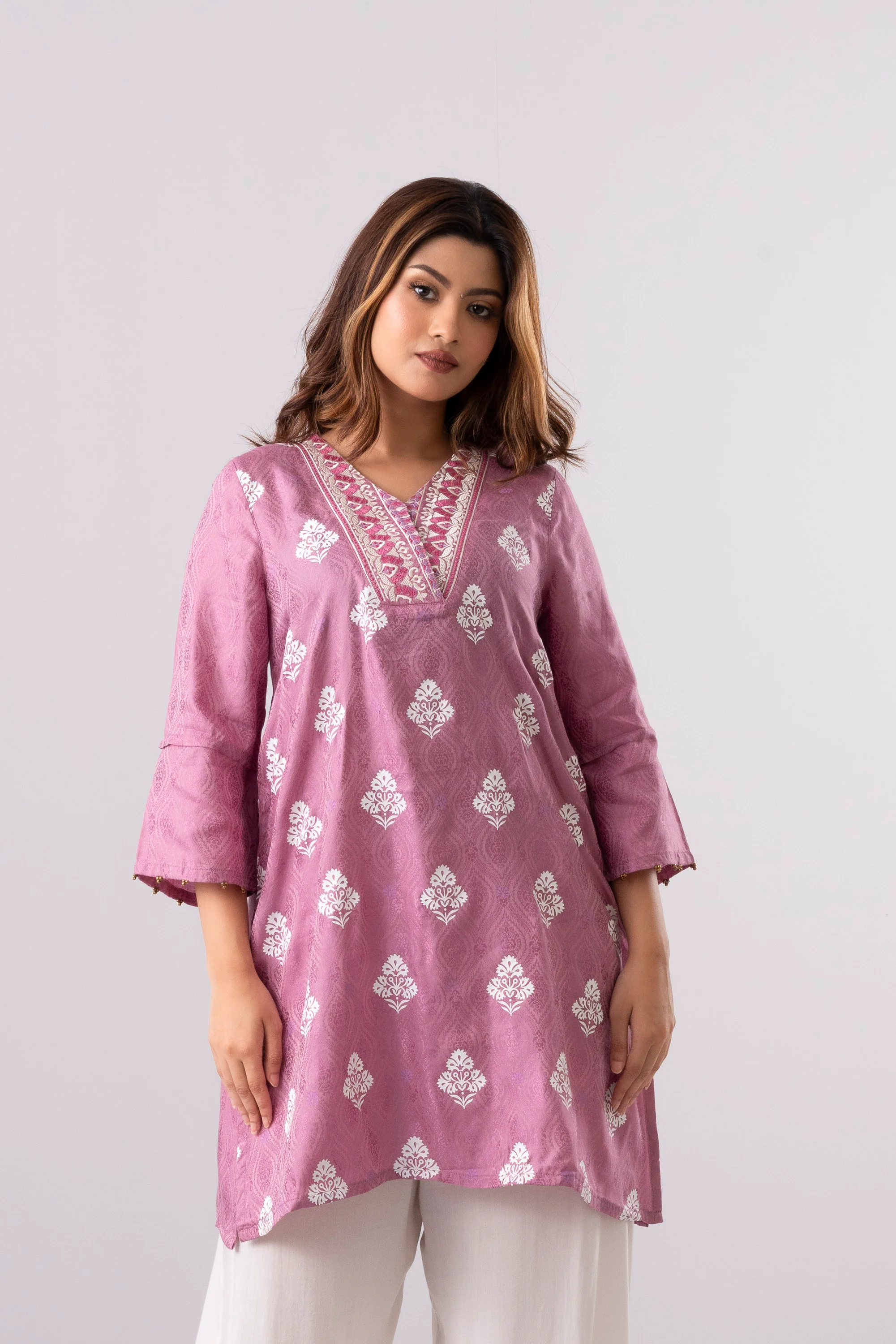 Relaxed Fit Ethnic Kurti - Image 2