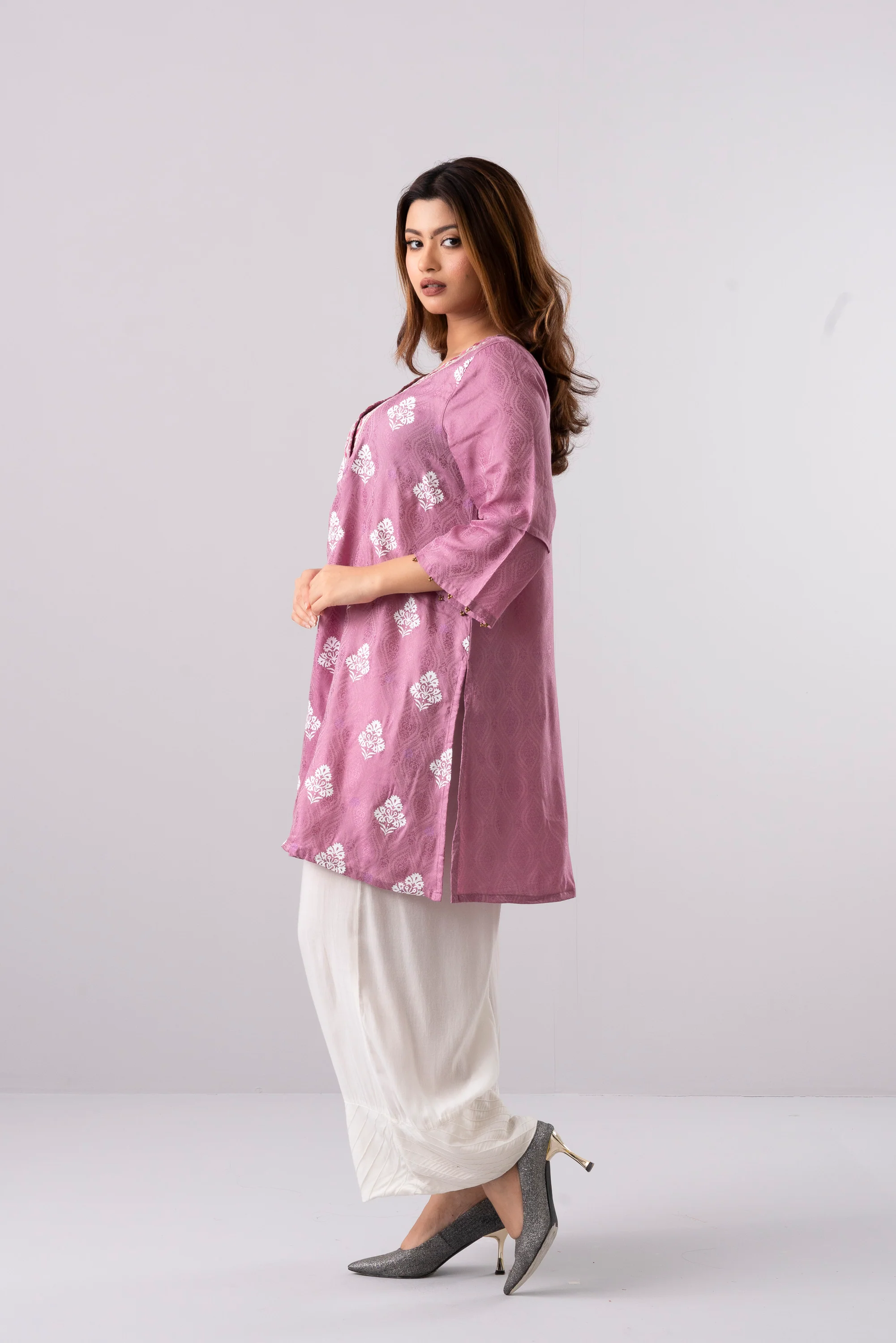 Relaxed Fit Ethnic Kurti - Image 3