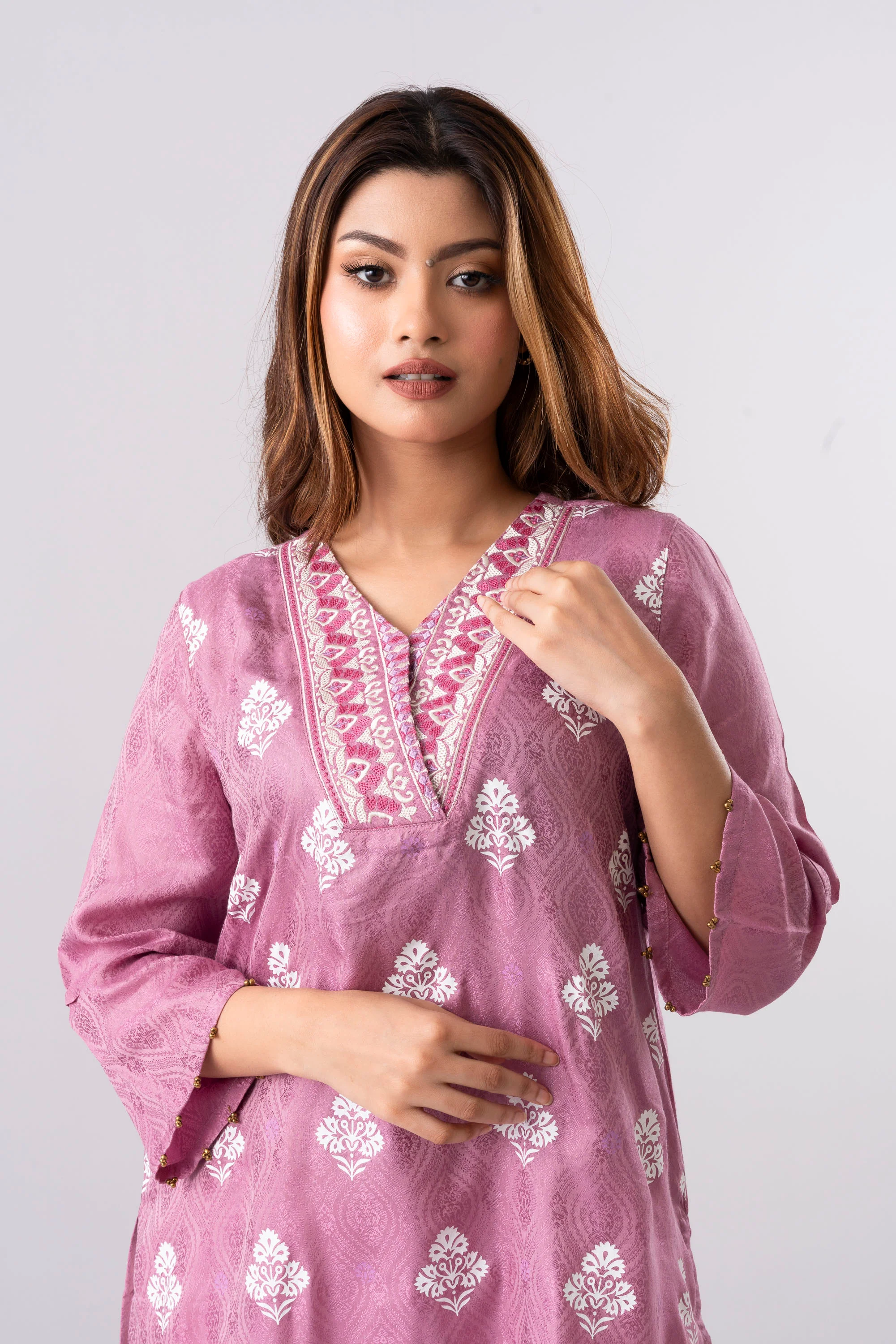 Relaxed Fit Ethnic Kurti - Image 5