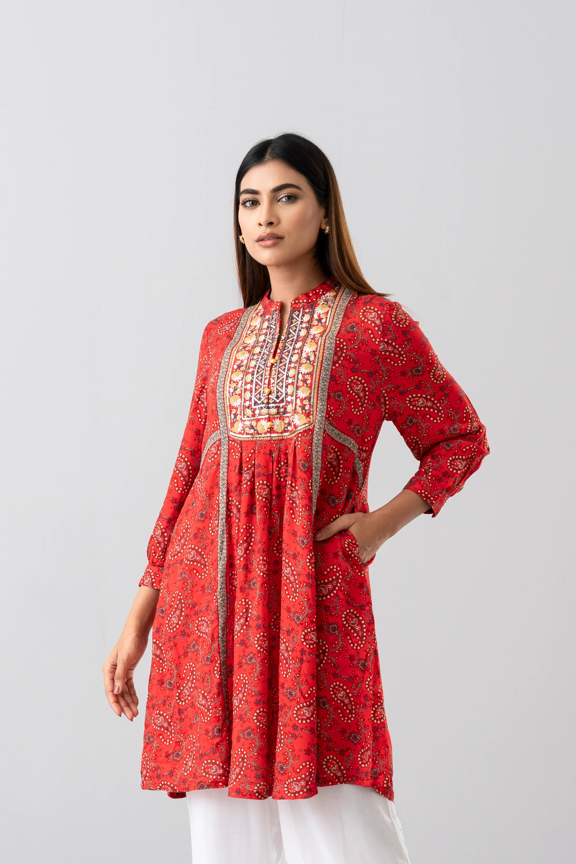 Smart Fit Embroidered Viscose Ethnic Kurti - Image 2