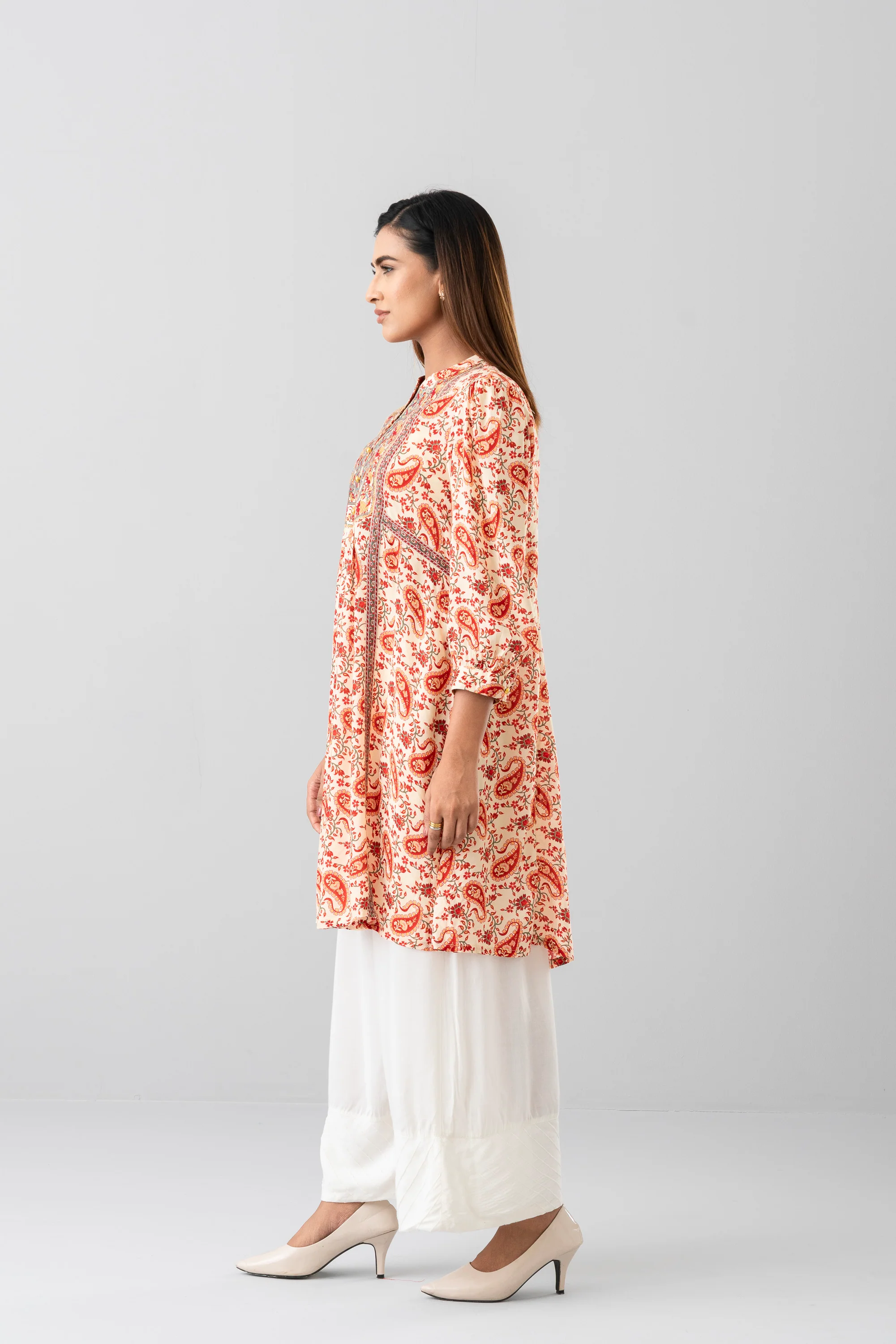 Smart Fit Embroidered Viscose Ethnic Kurti - Image 9