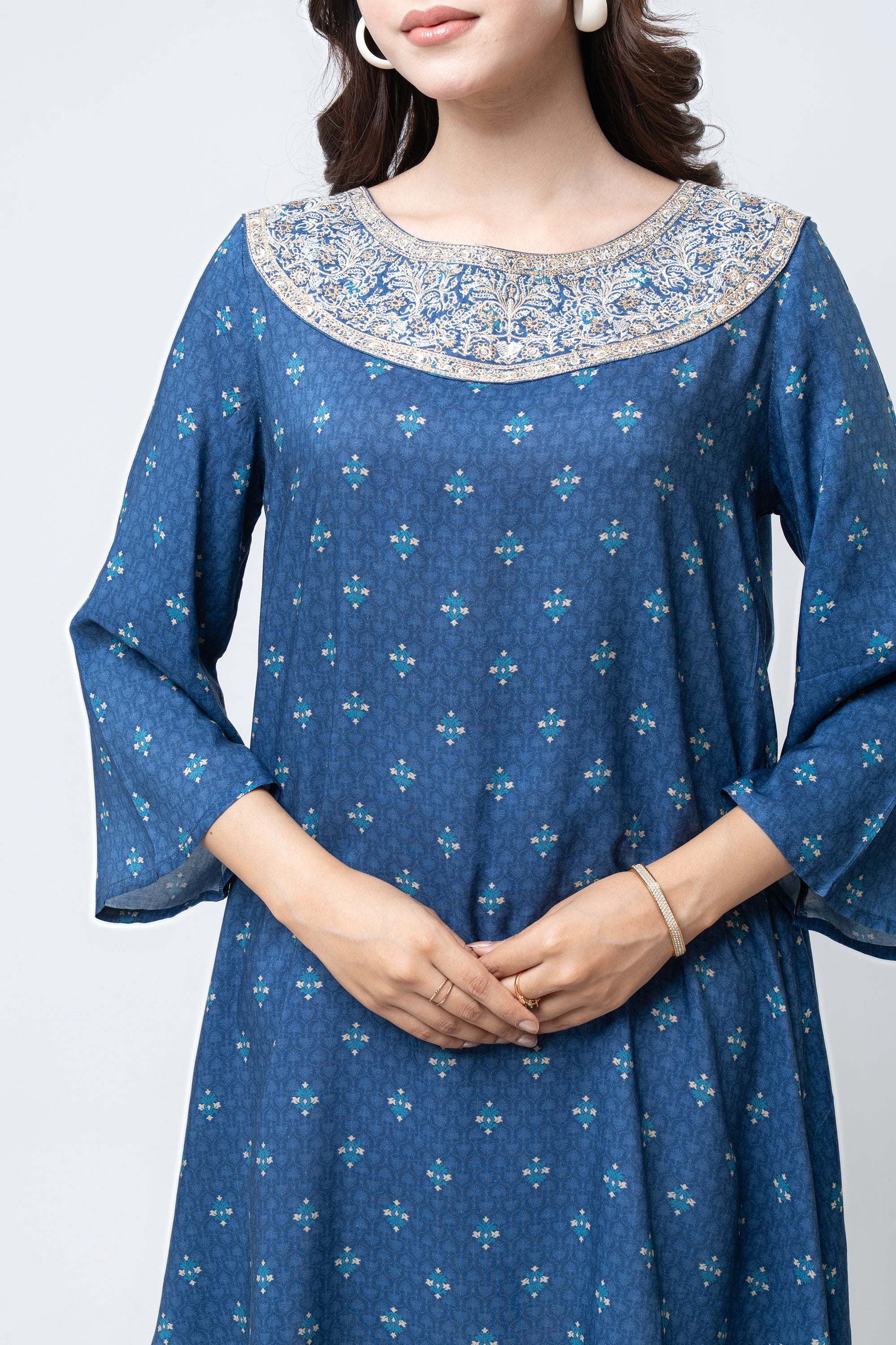 Smart Fit Embroidered Viscose Ethnic Kurti - Image 4