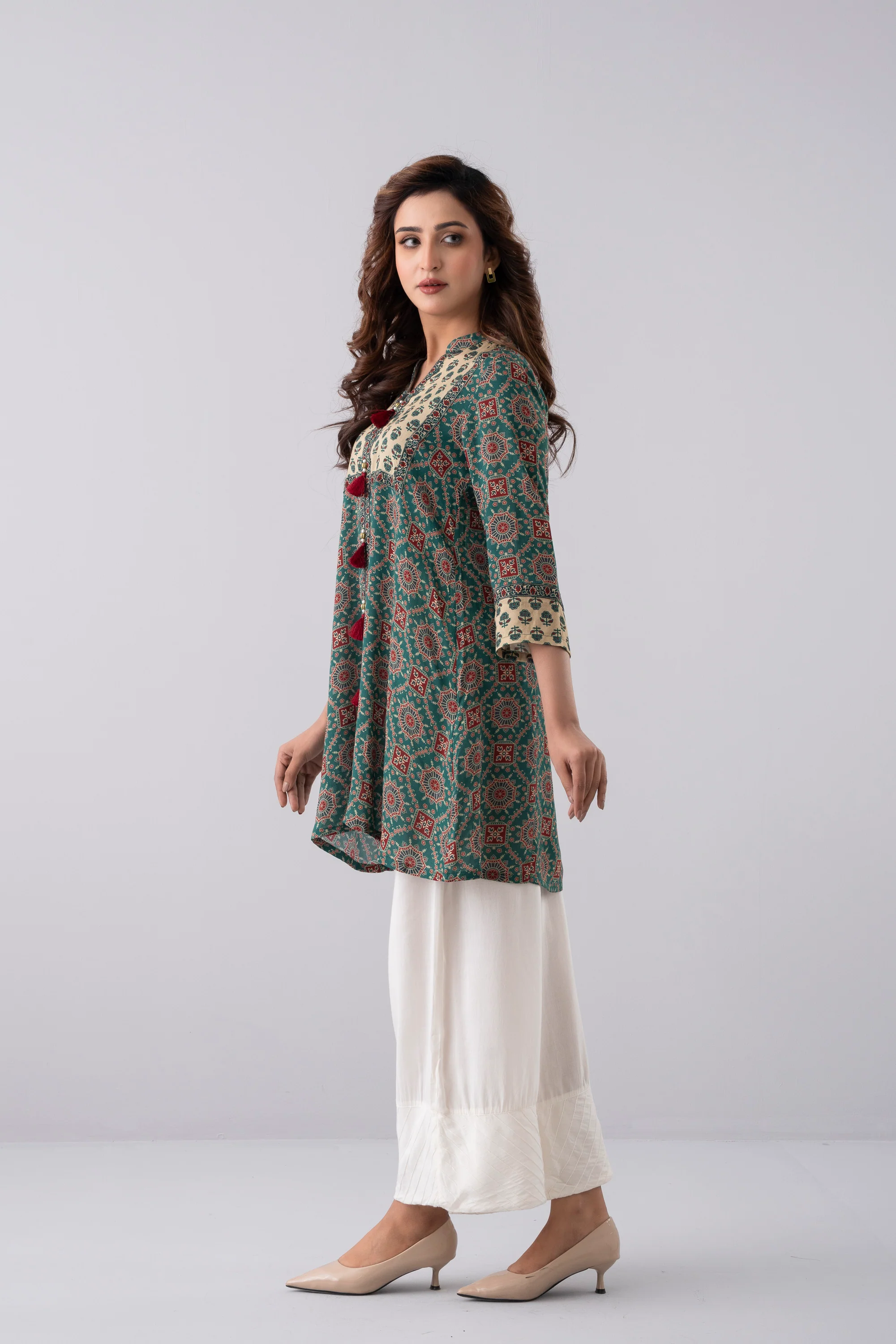 Smart Fit Printed Ethnic Kurti - Image 2