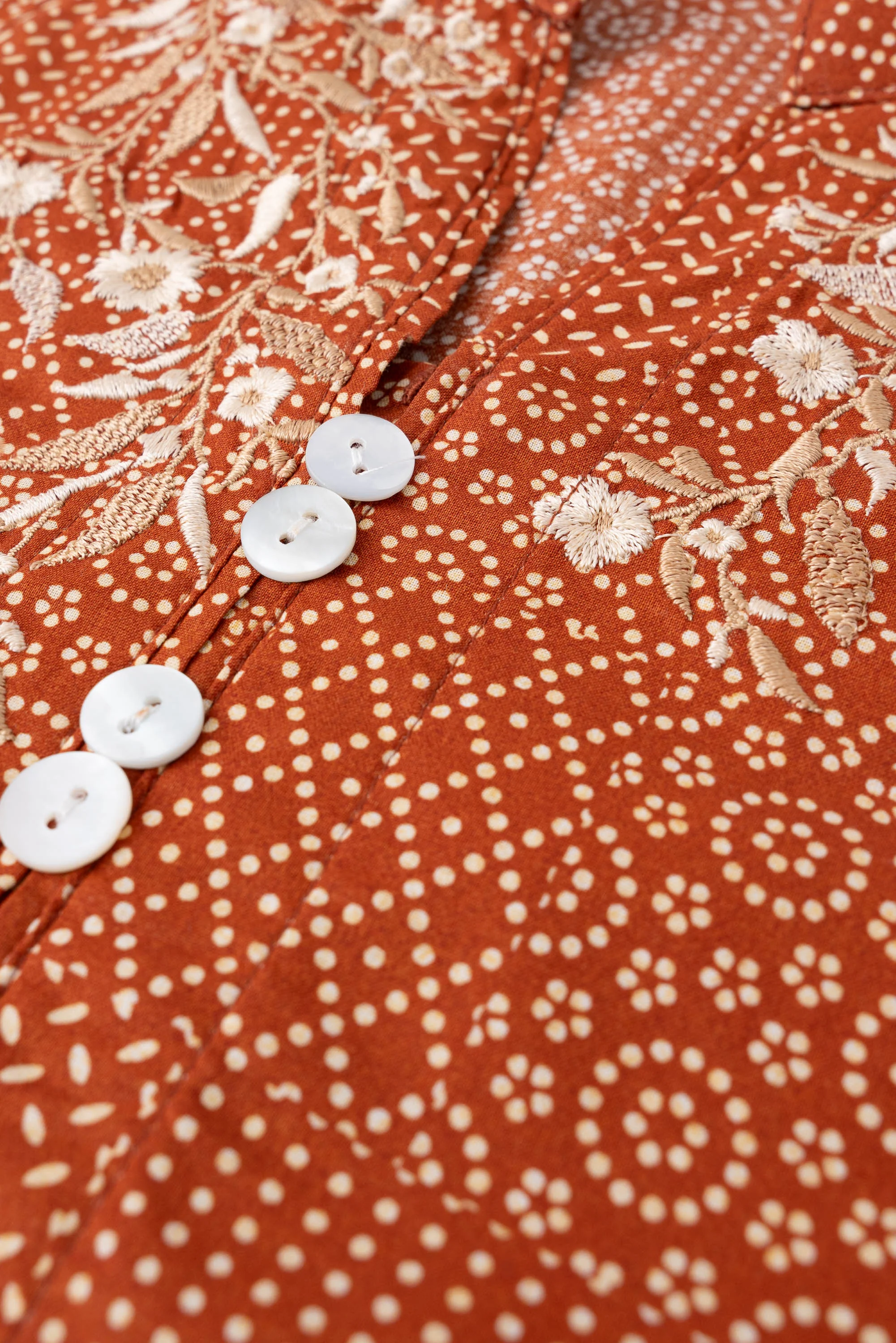 Relaxed Fit Embroidered Ethnic Kurti - Image 5