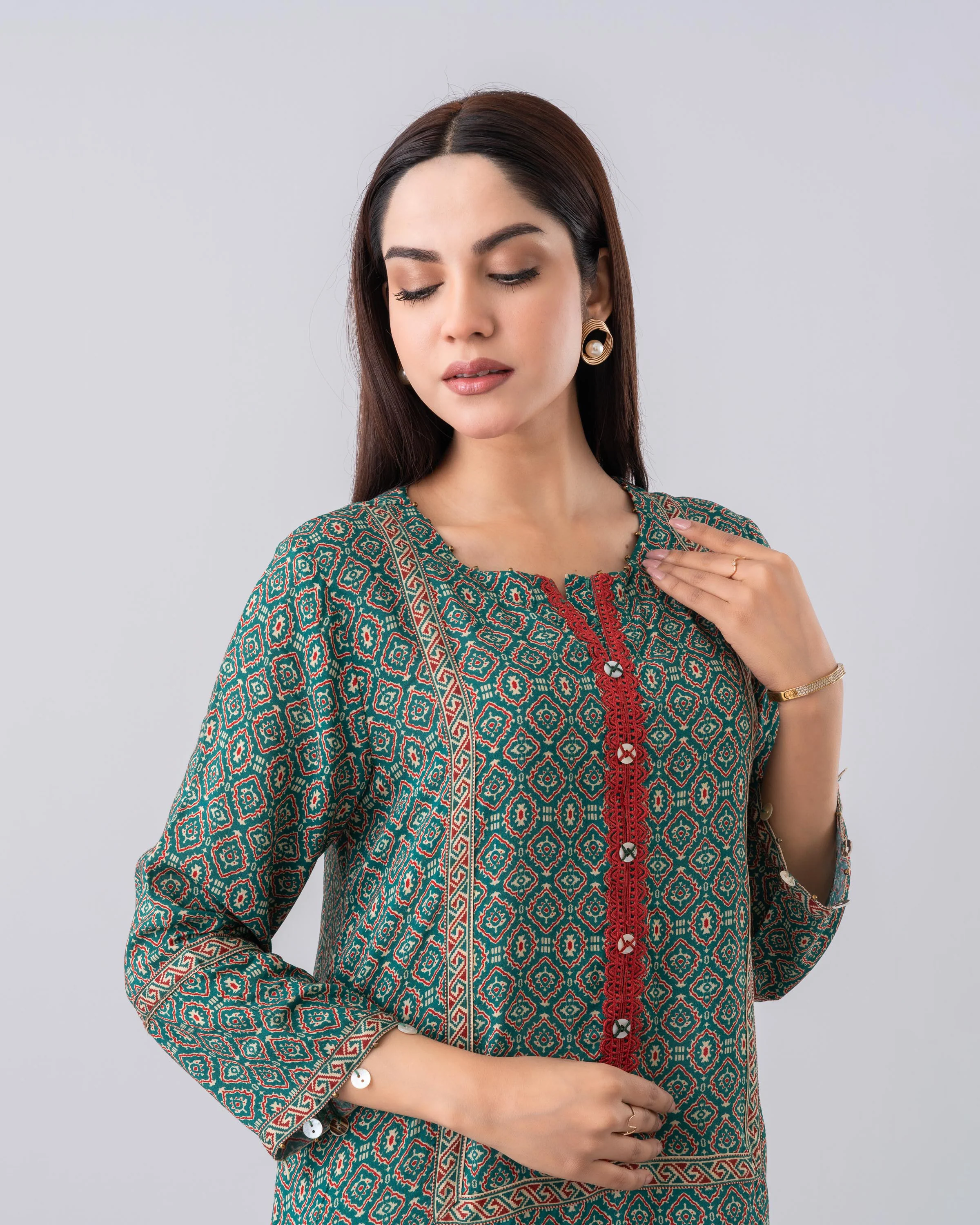 Relaxed Fit All-Over Printed Ethnic Kurti - Image 12